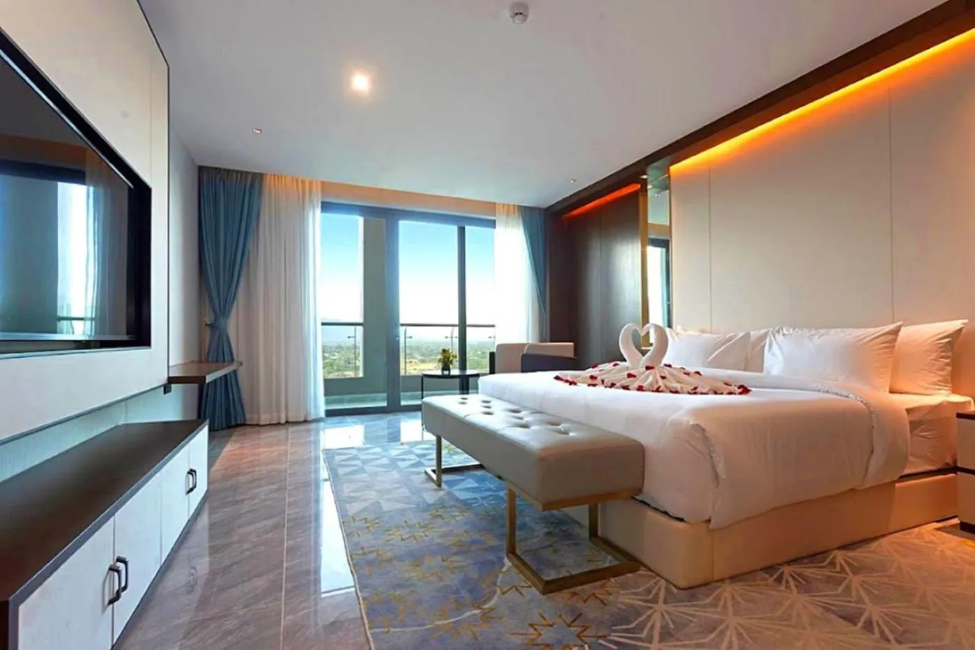 Bed in Castle Bayview Resort & Spa