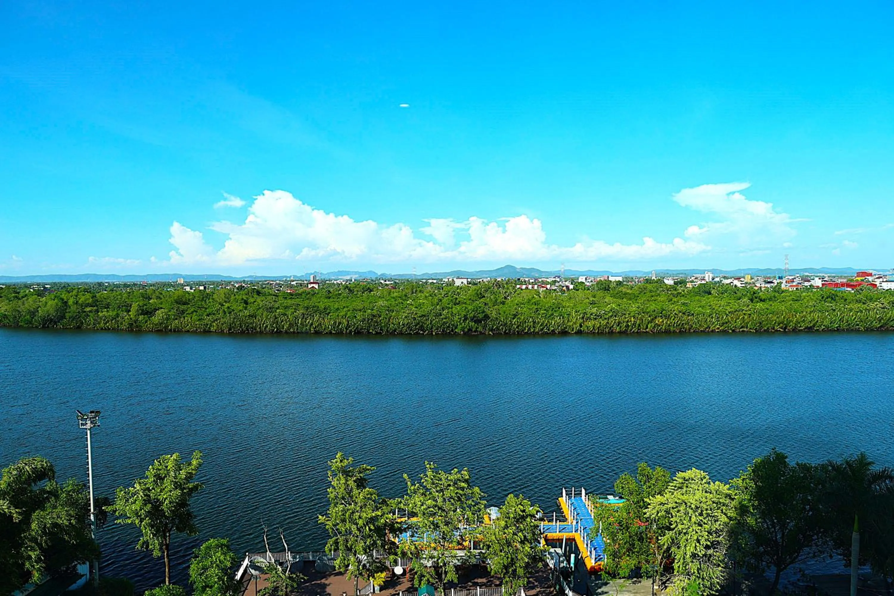 Natural landscape in Castle Bayview Resort & Spa
