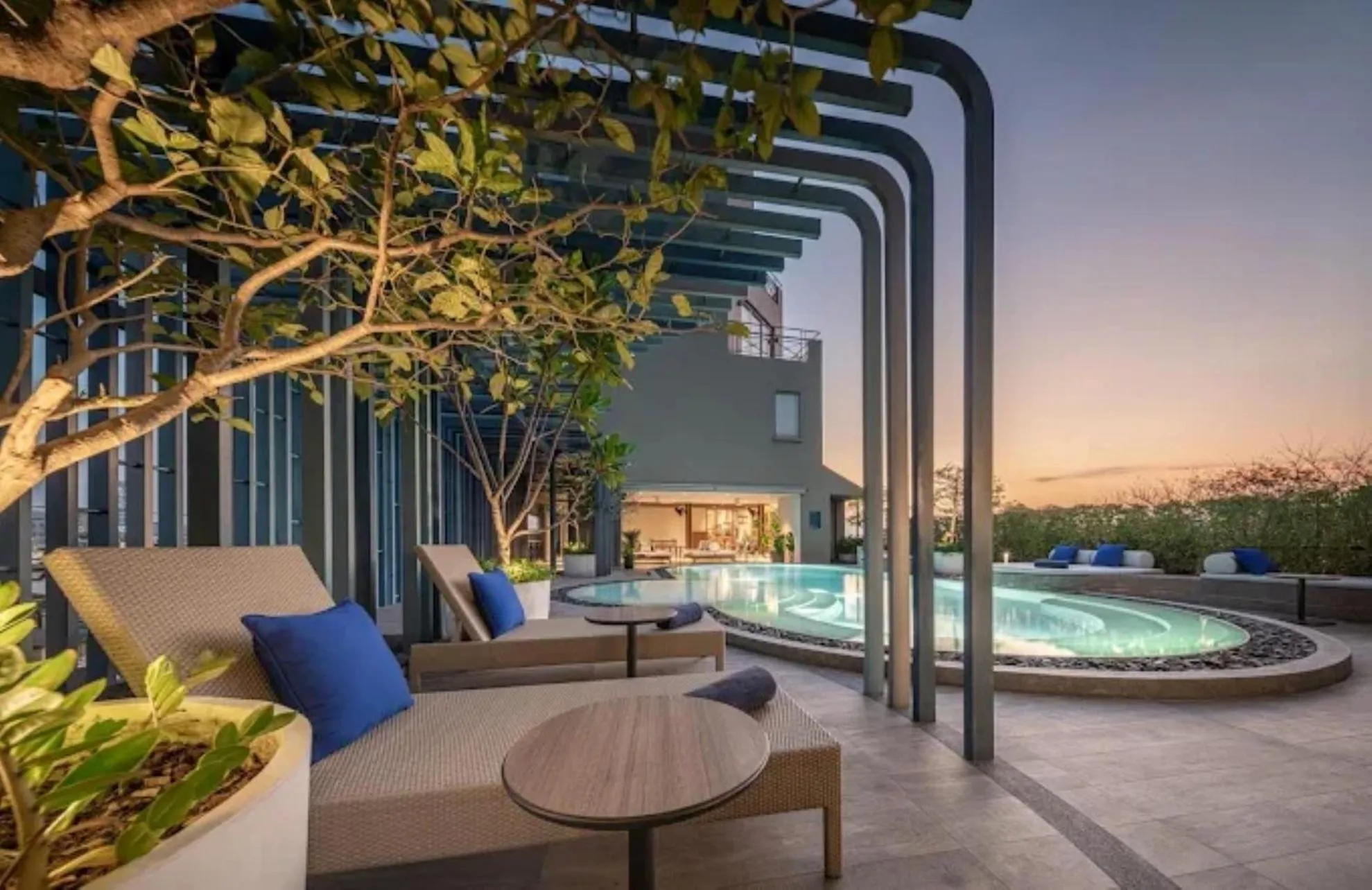 Swimming pool in Casa 17 Hotel Bangkok