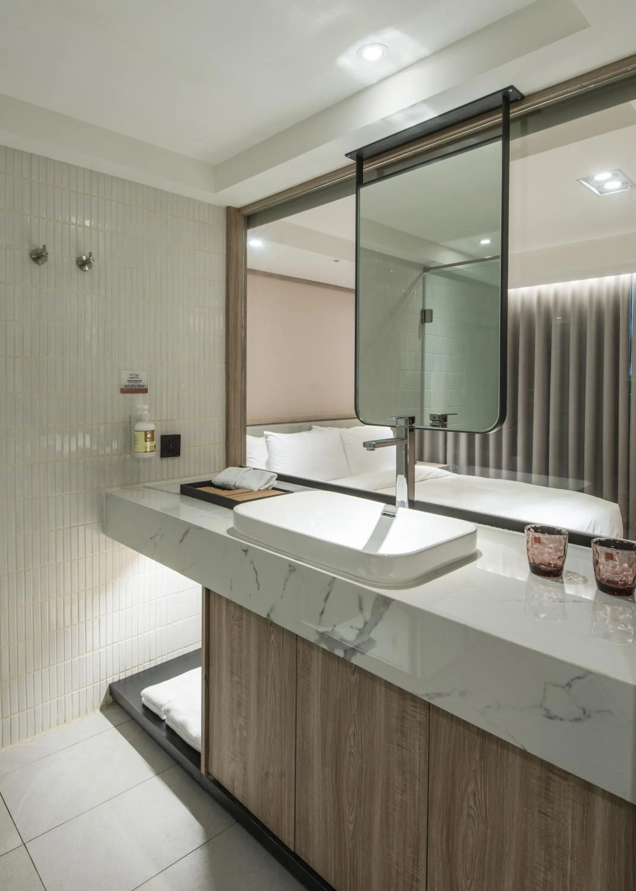 Spring Rhapsody Hotel