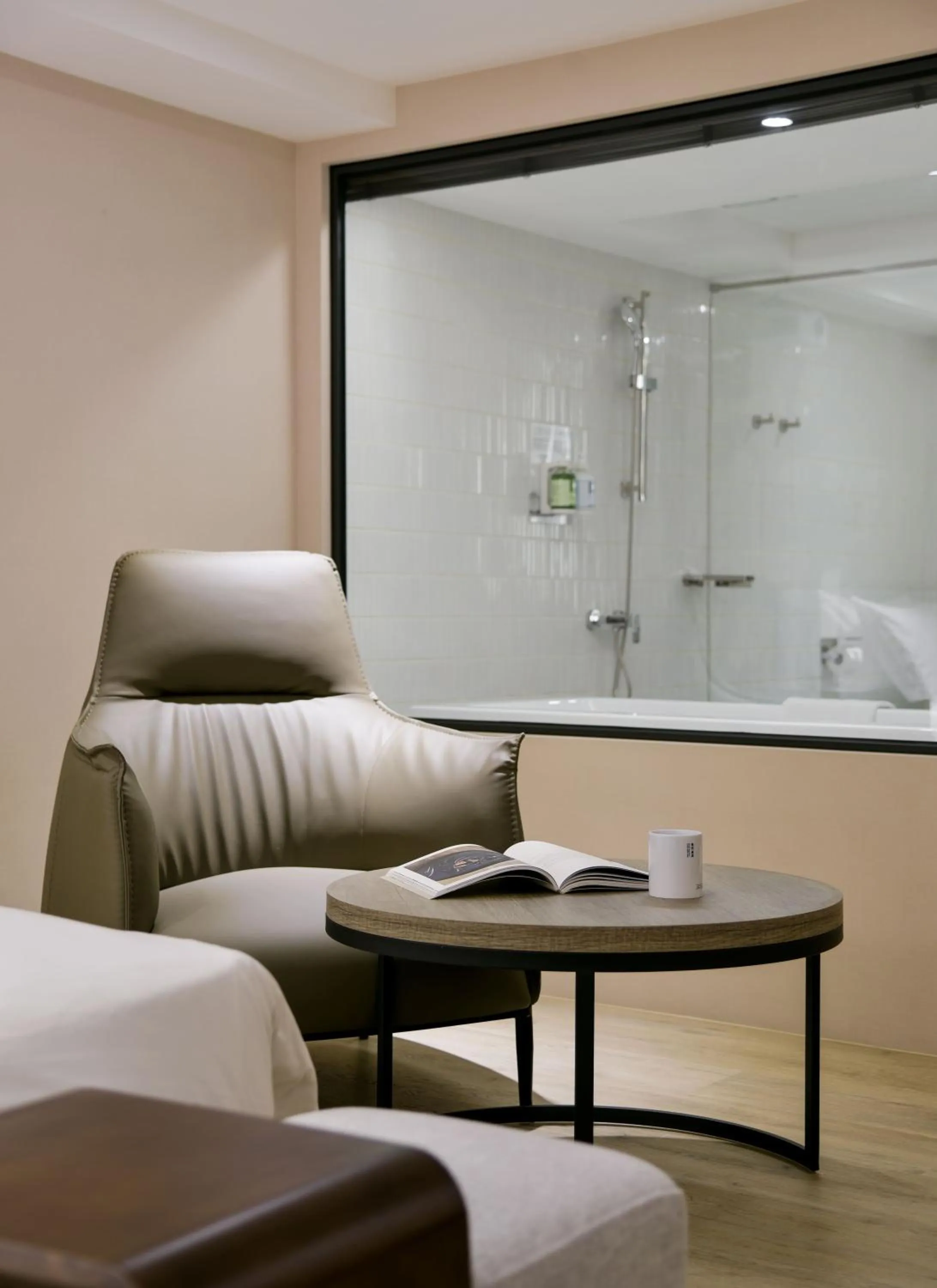 Spring Rhapsody Hotel