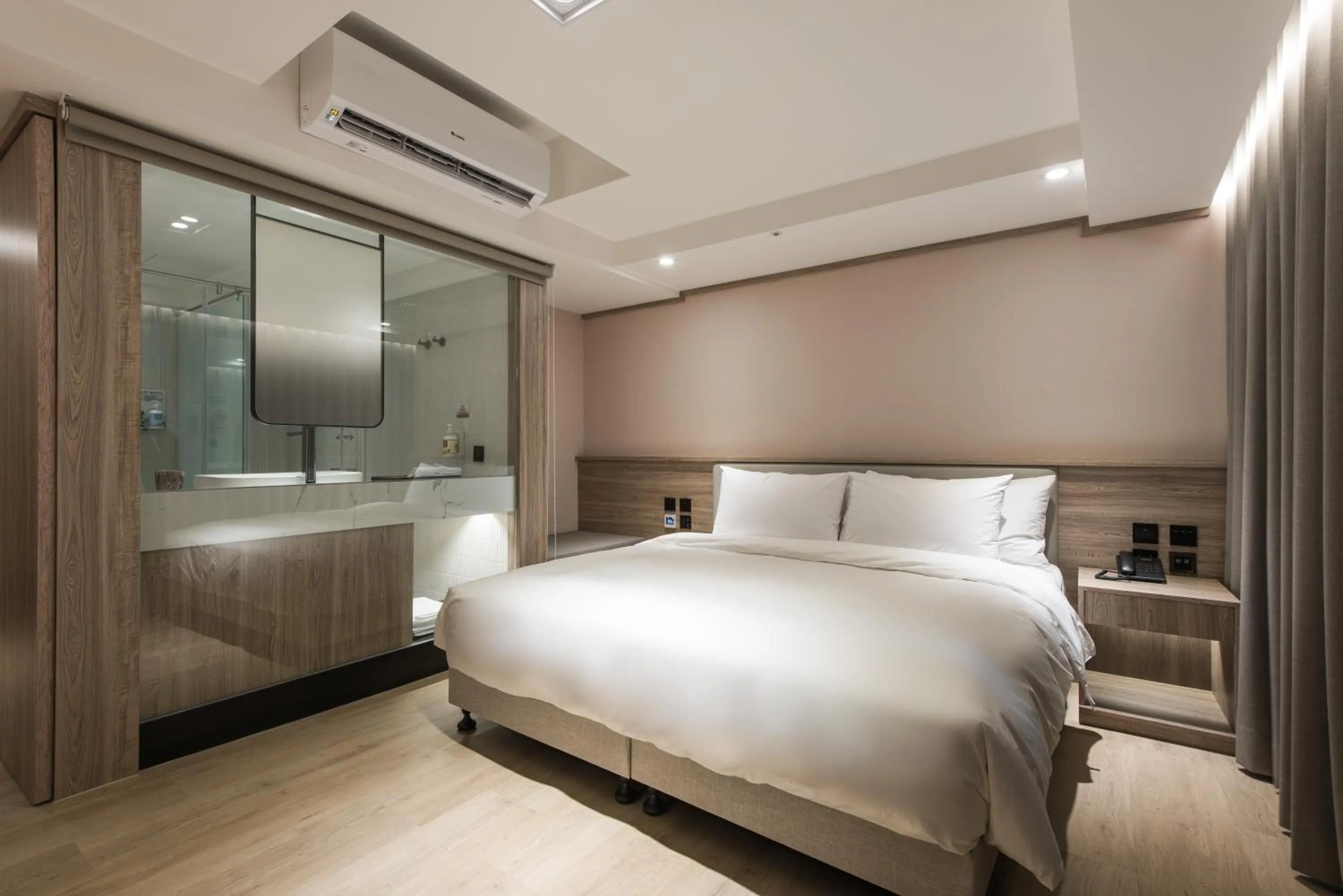 Bed in Spring Rhapsody Hotel