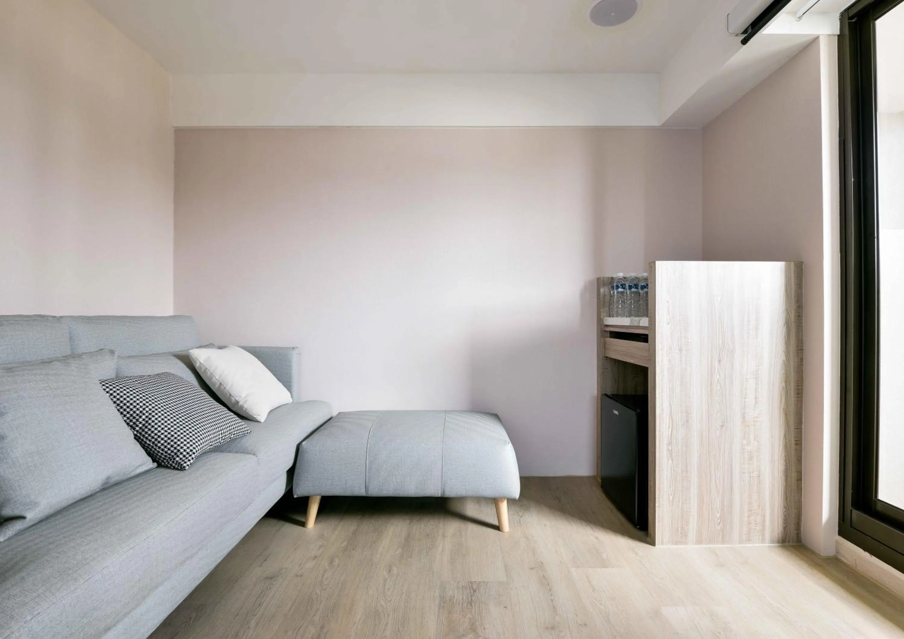 Spring Rhapsody Hotel