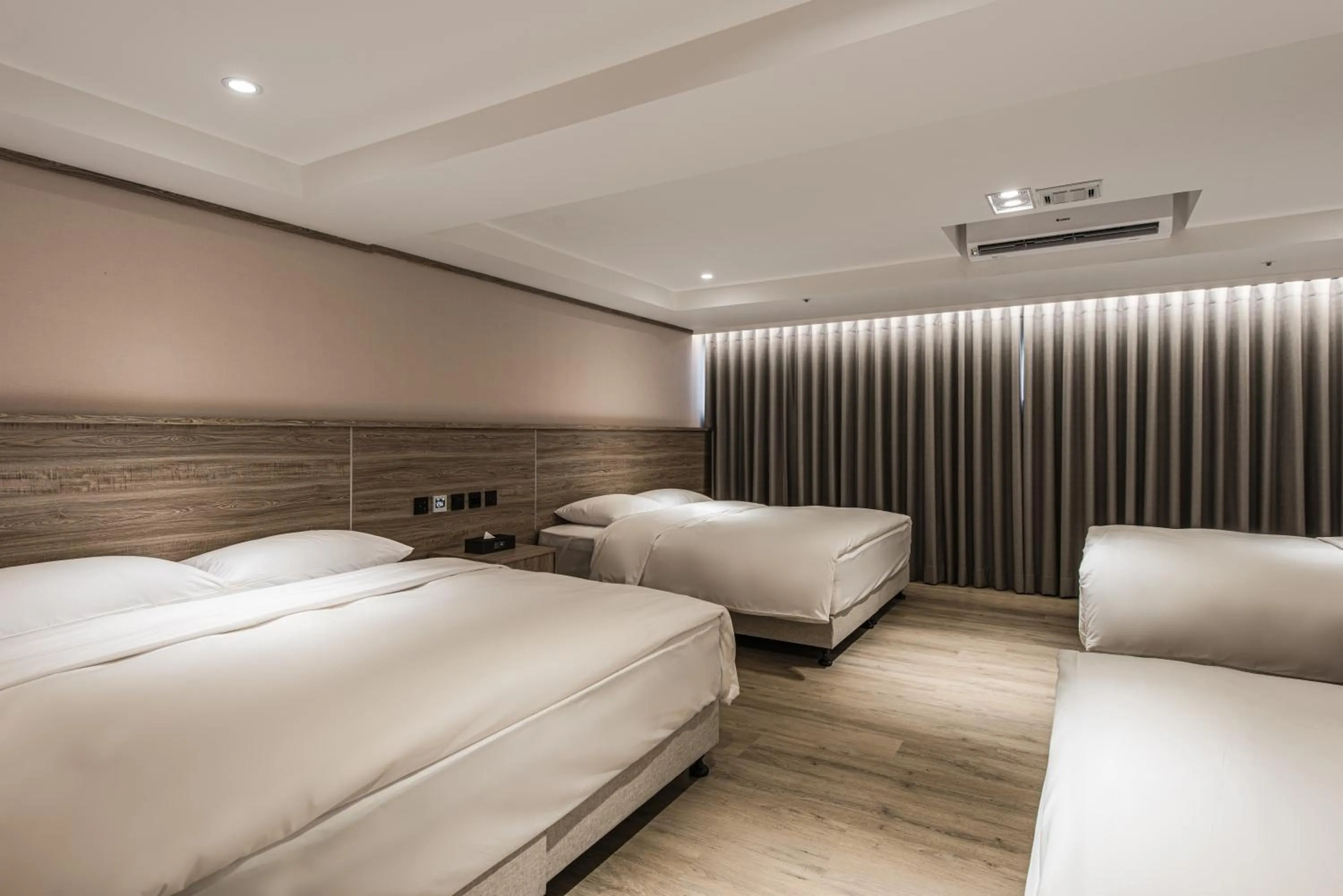 Bed in Spring Rhapsody Hotel