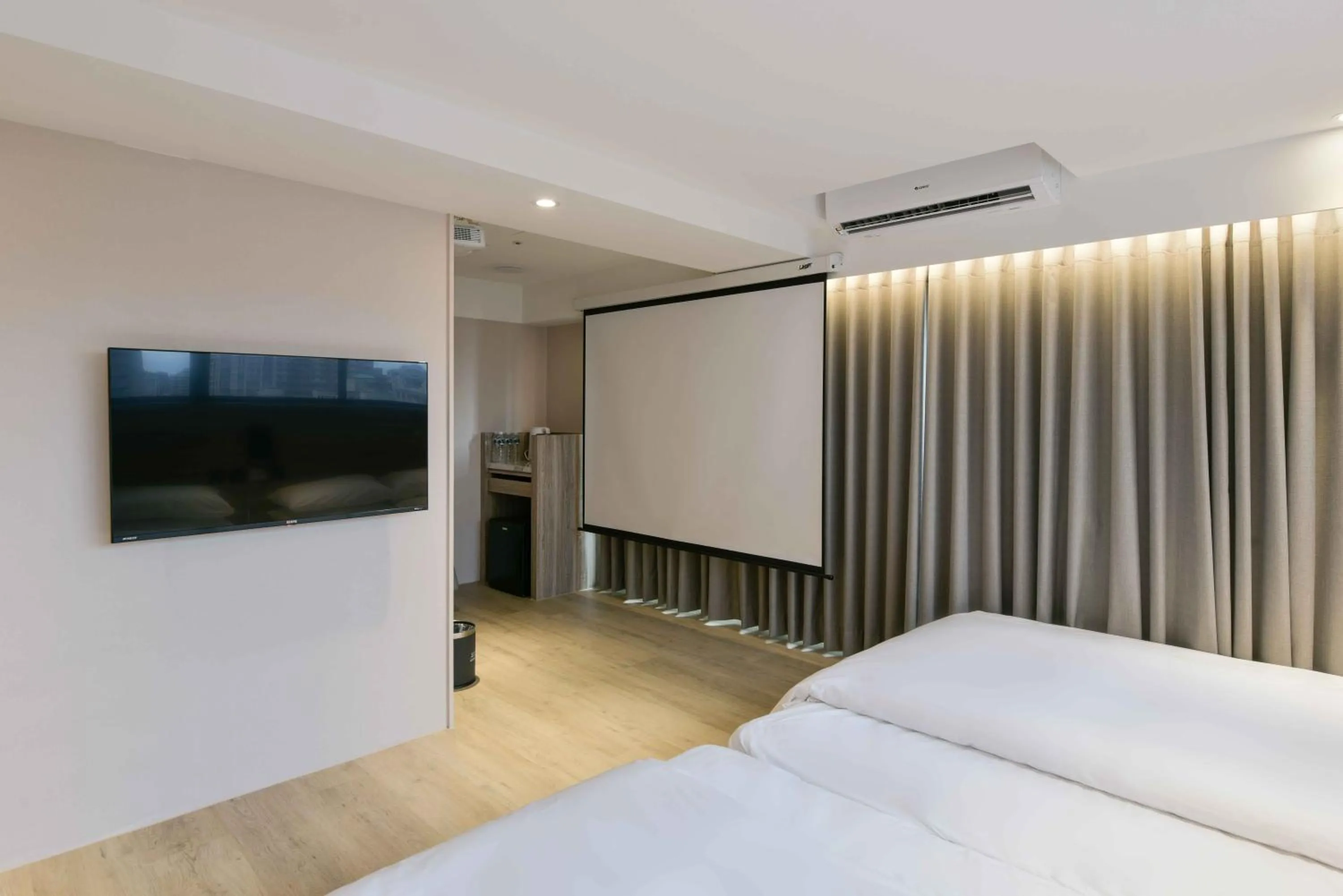 Bed in Spring Rhapsody Hotel