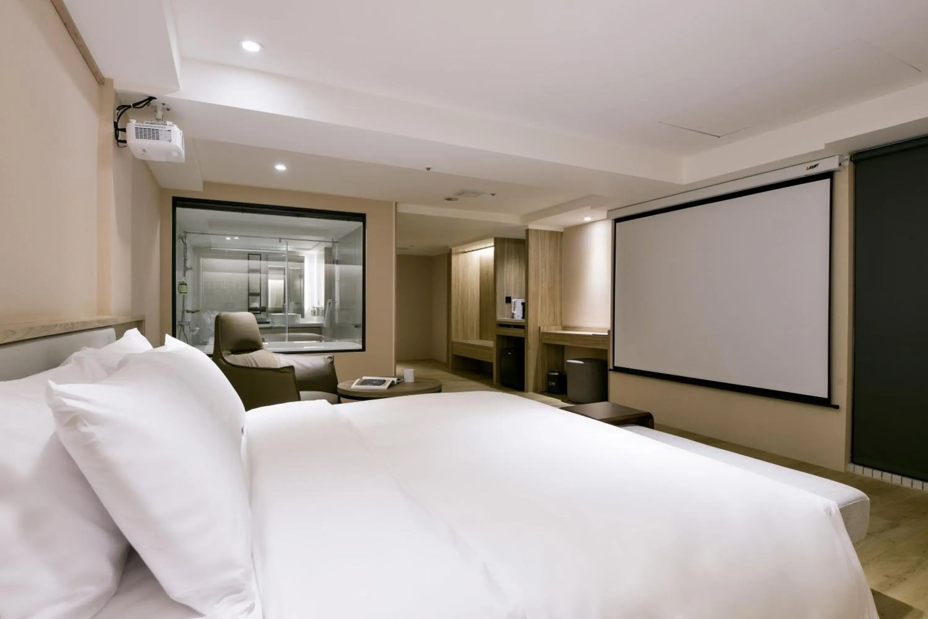 Bed in Spring Rhapsody Hotel Bed in Spring Rhapsody Hotel