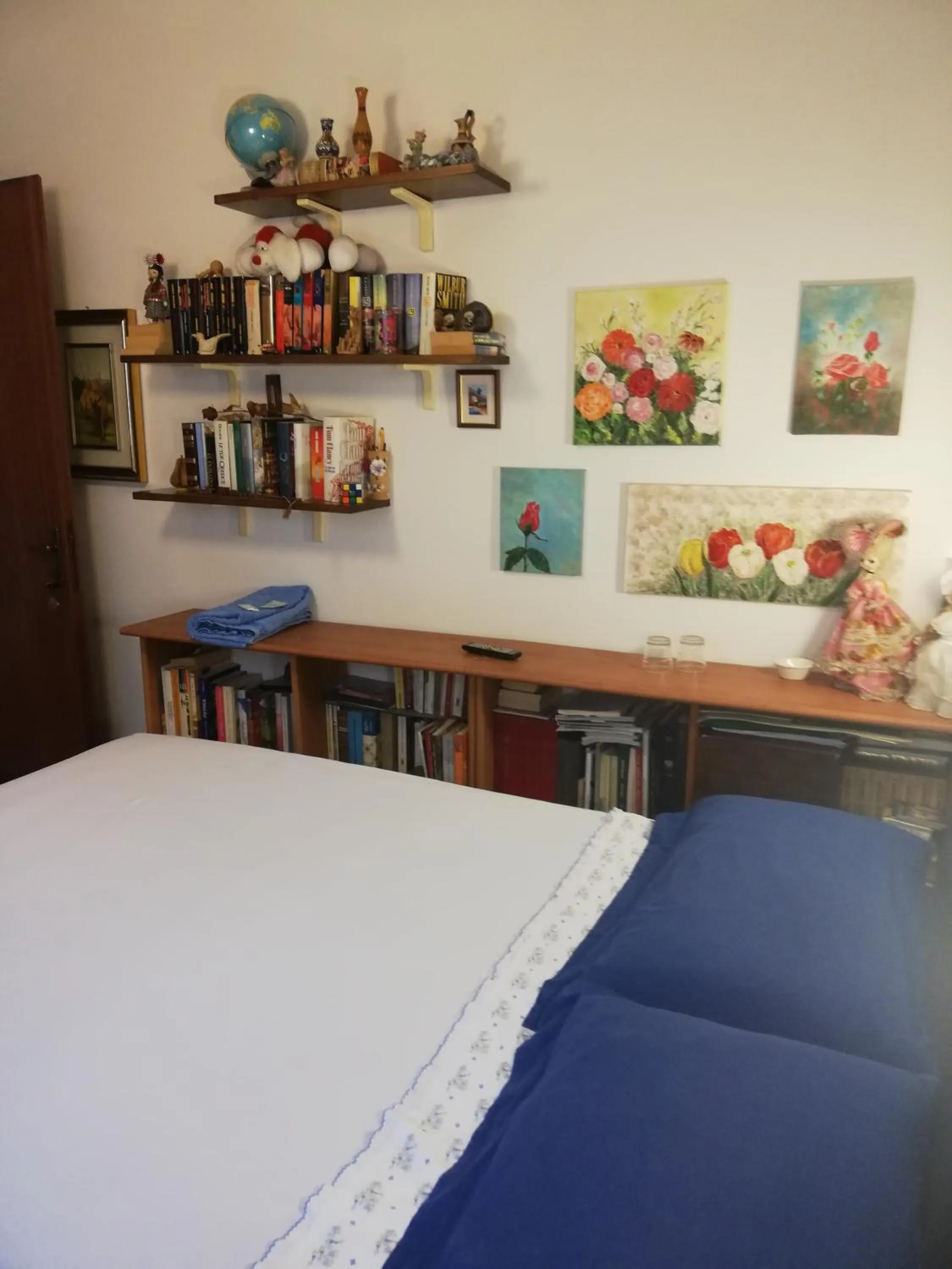 Library, Bed in Bed & Breakfast Gemma