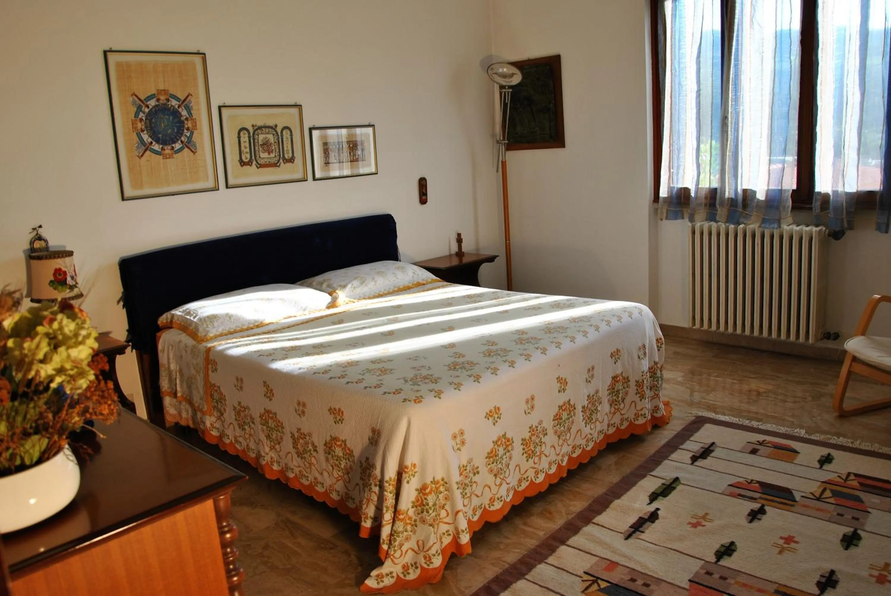 Day, Bed in Bed & Breakfast Gemma