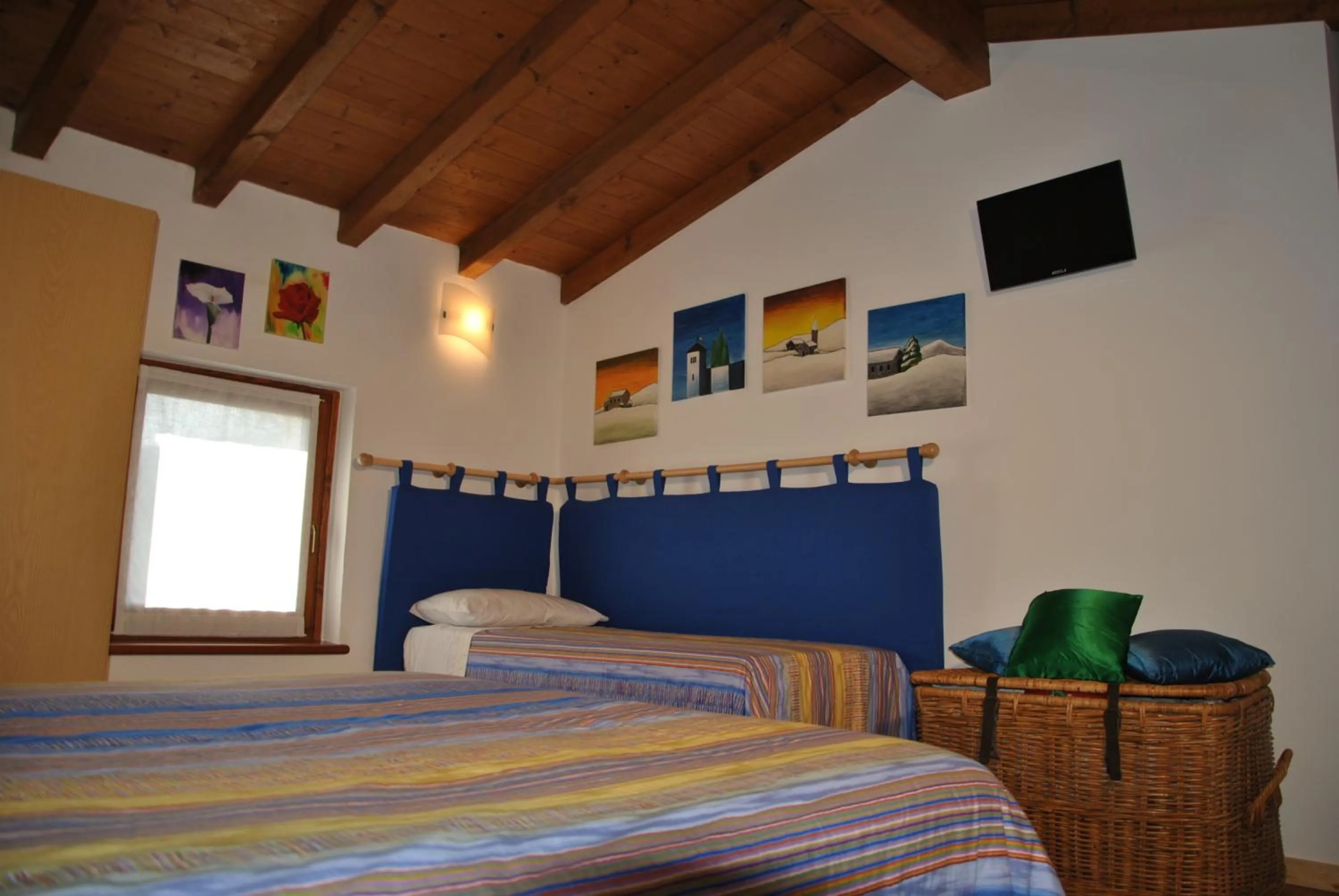 Day, Bed in Bed & Breakfast Gemma