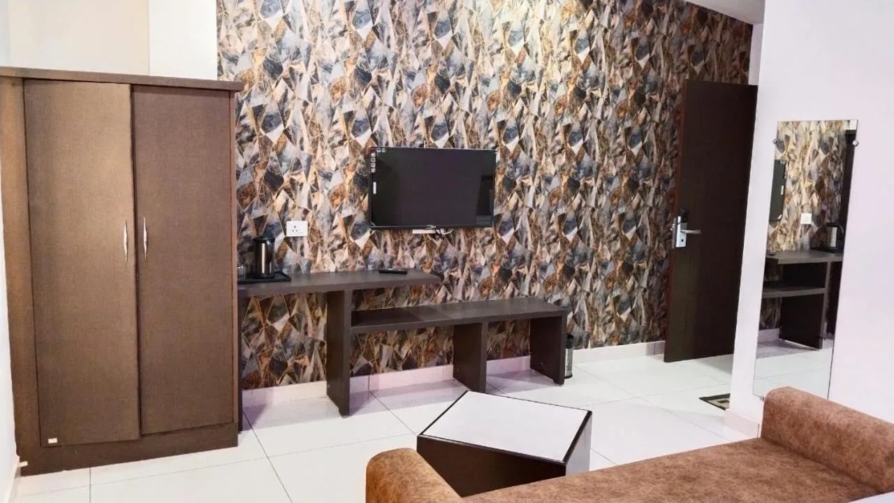 TV and multimedia in Hotel Bagga Kuteer