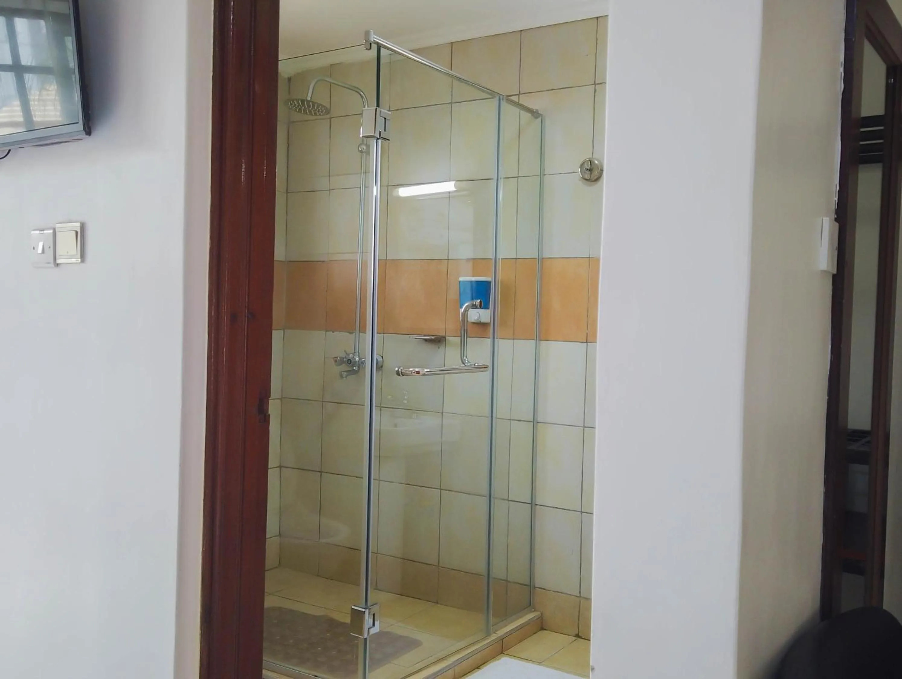 Bathroom in 67 Airport Hotel Nairobi