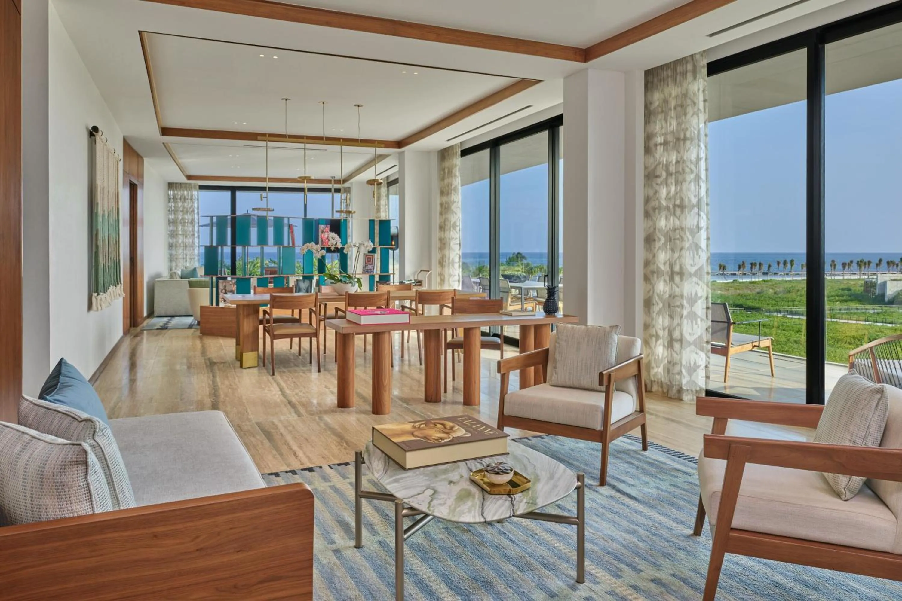 Lounge or bar in The St. Regis Kanai Resort, Riviera Maya