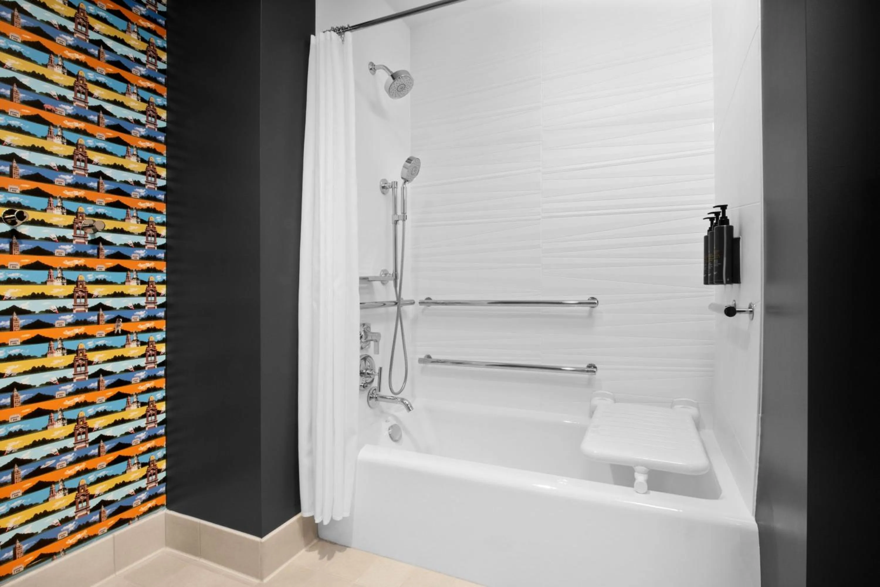 Bathroom in Aloft Kansas City Country Club Plaza