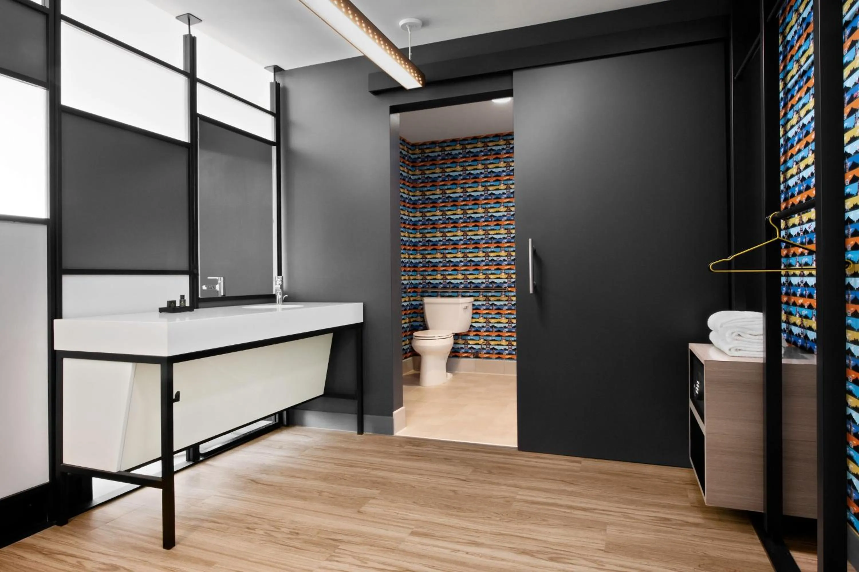 Bathroom in Aloft Kansas City Country Club Plaza