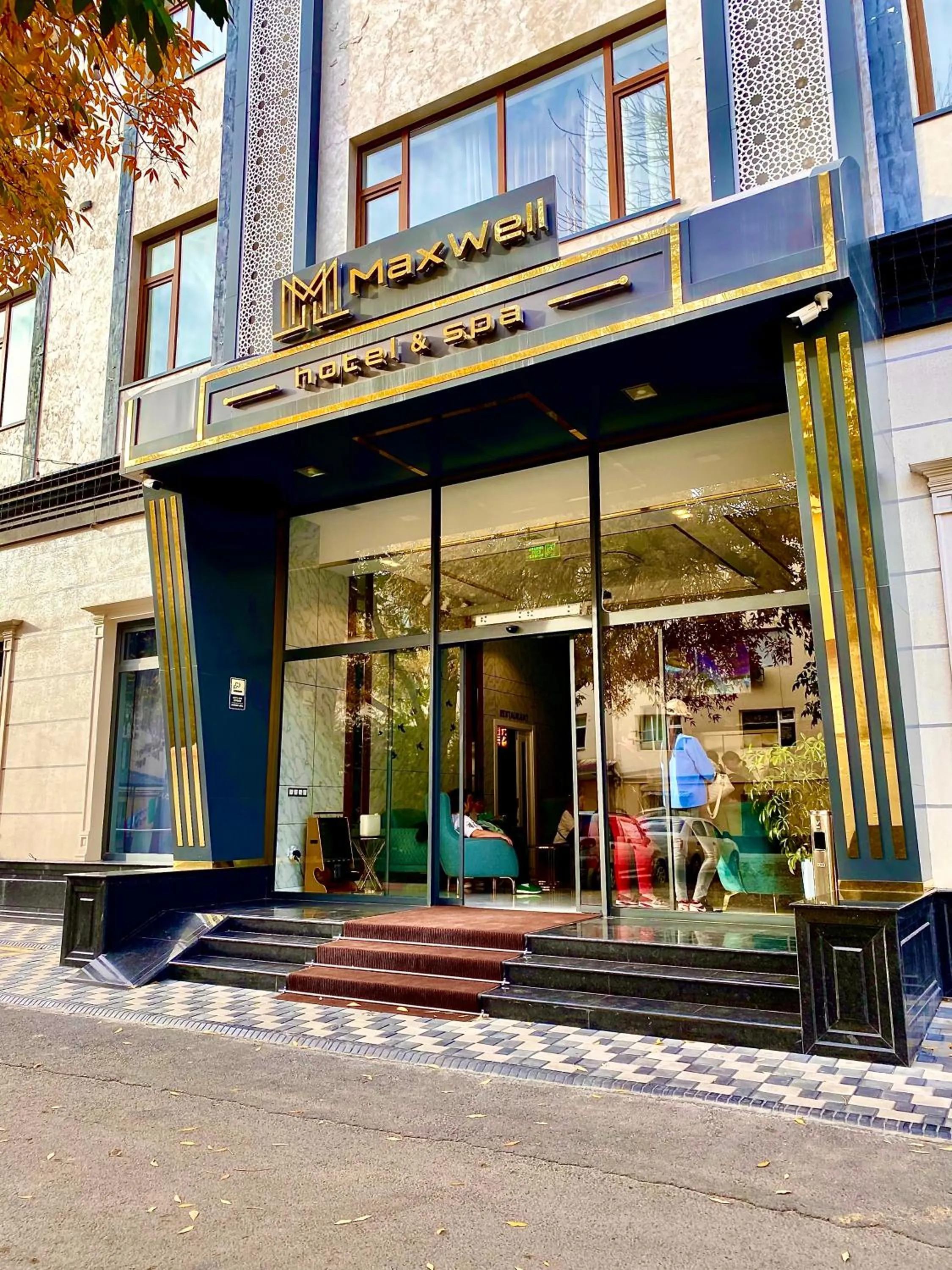 Property building in MaxWell Hotel & SPA