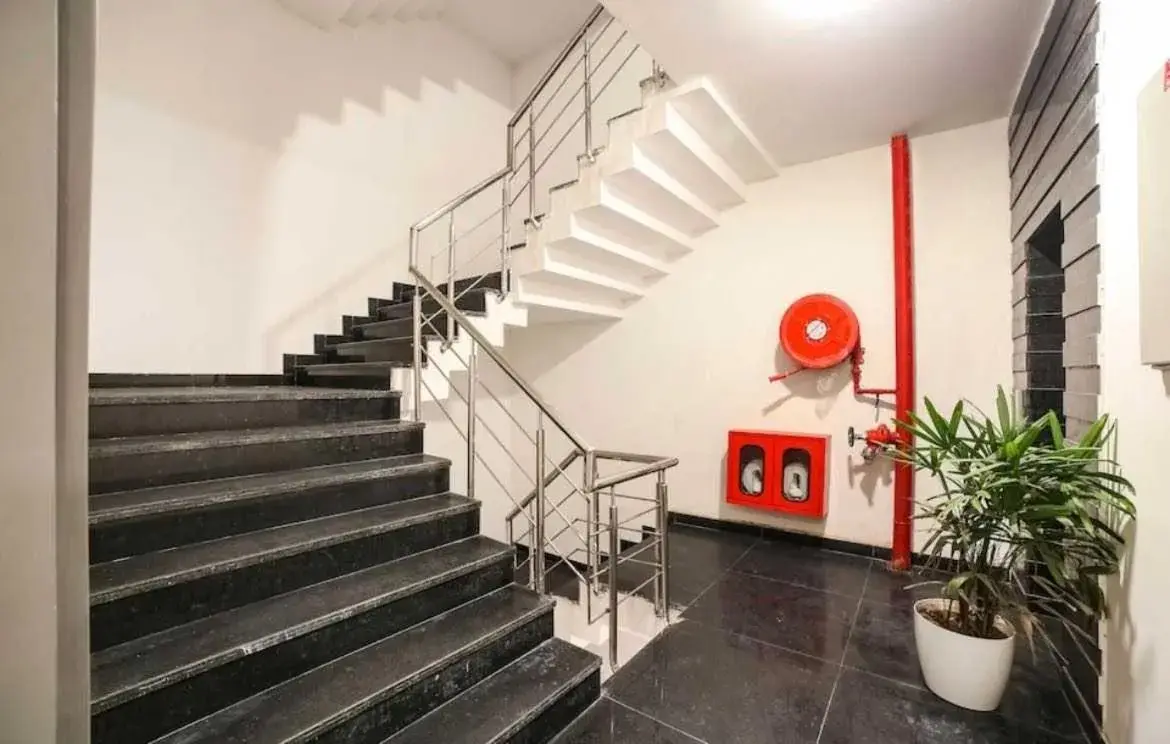 Facade/entrance in Collection O Kailash Enclave Facade/entrance in Collection O Kailash Enclave