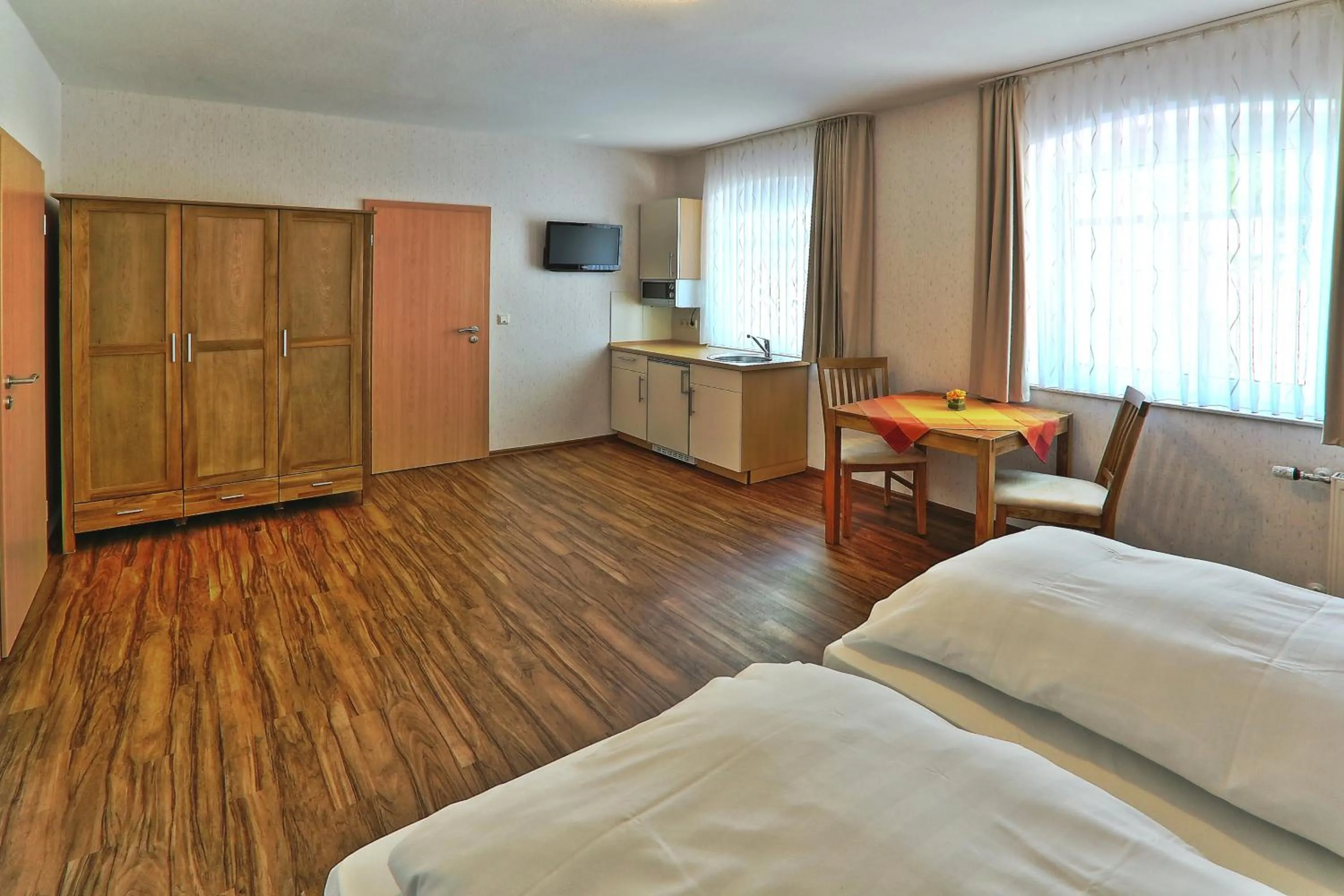 Photo of the whole room, Bed in Hotel Restaurant Schute