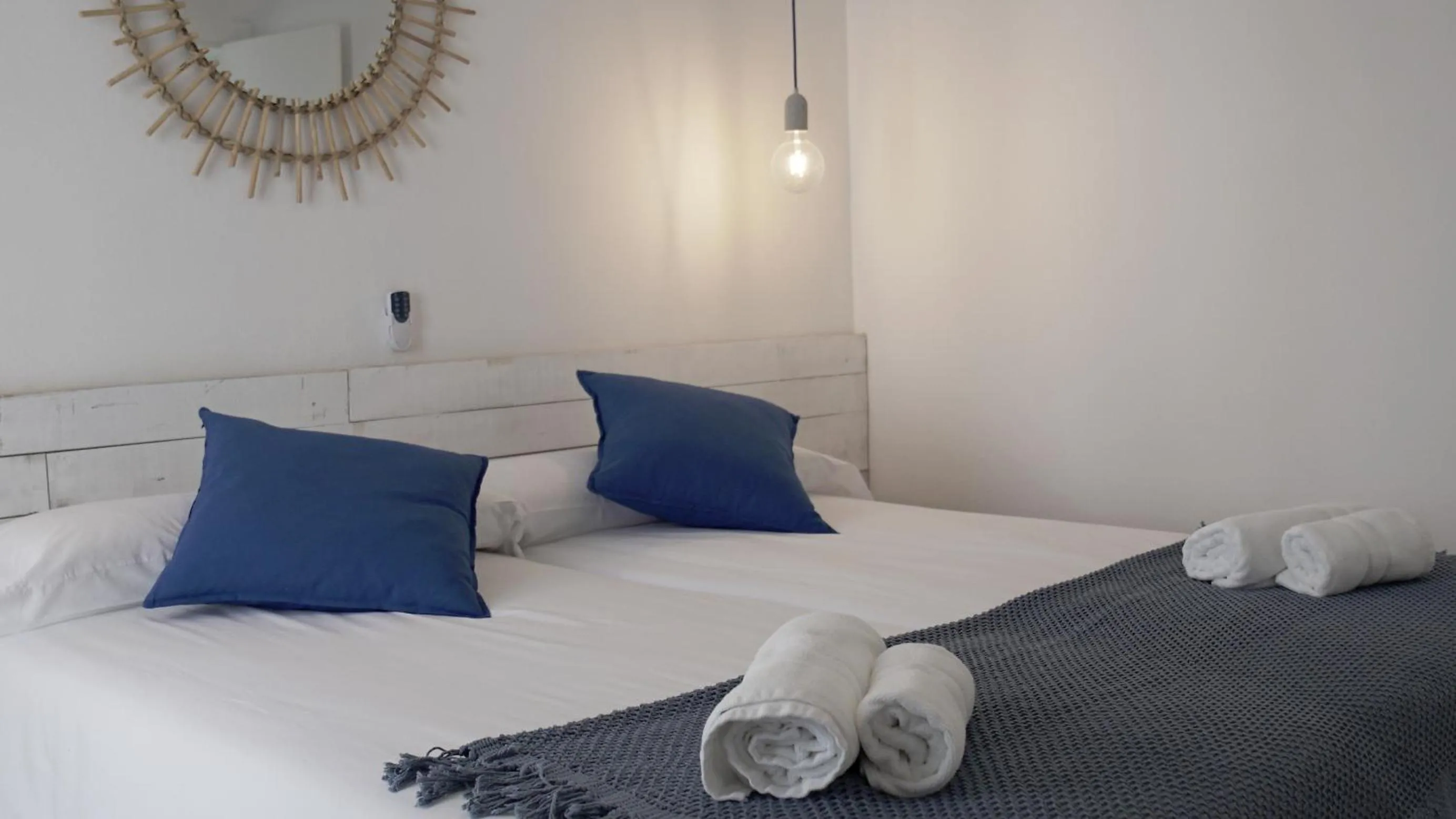 Bedroom, Bed in Aparthotel Fleming 50 - Adults Only