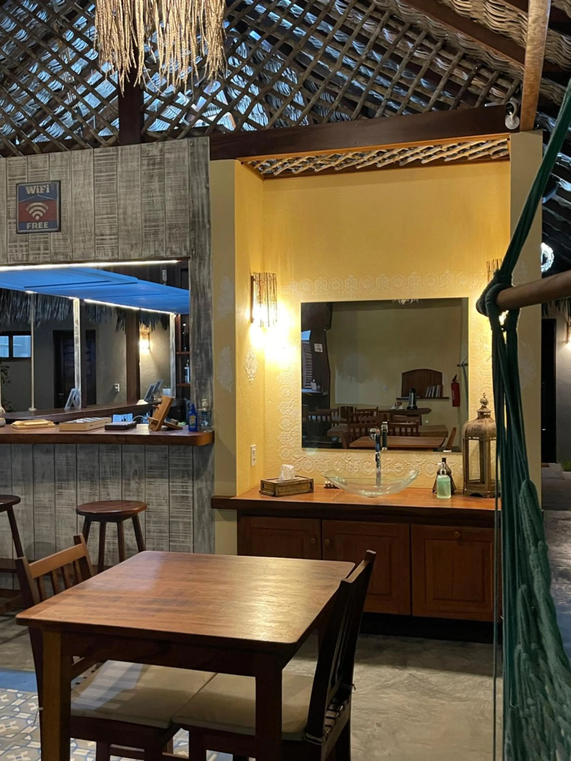 Communal lounge/ TV room in Pousada Lanea Experience