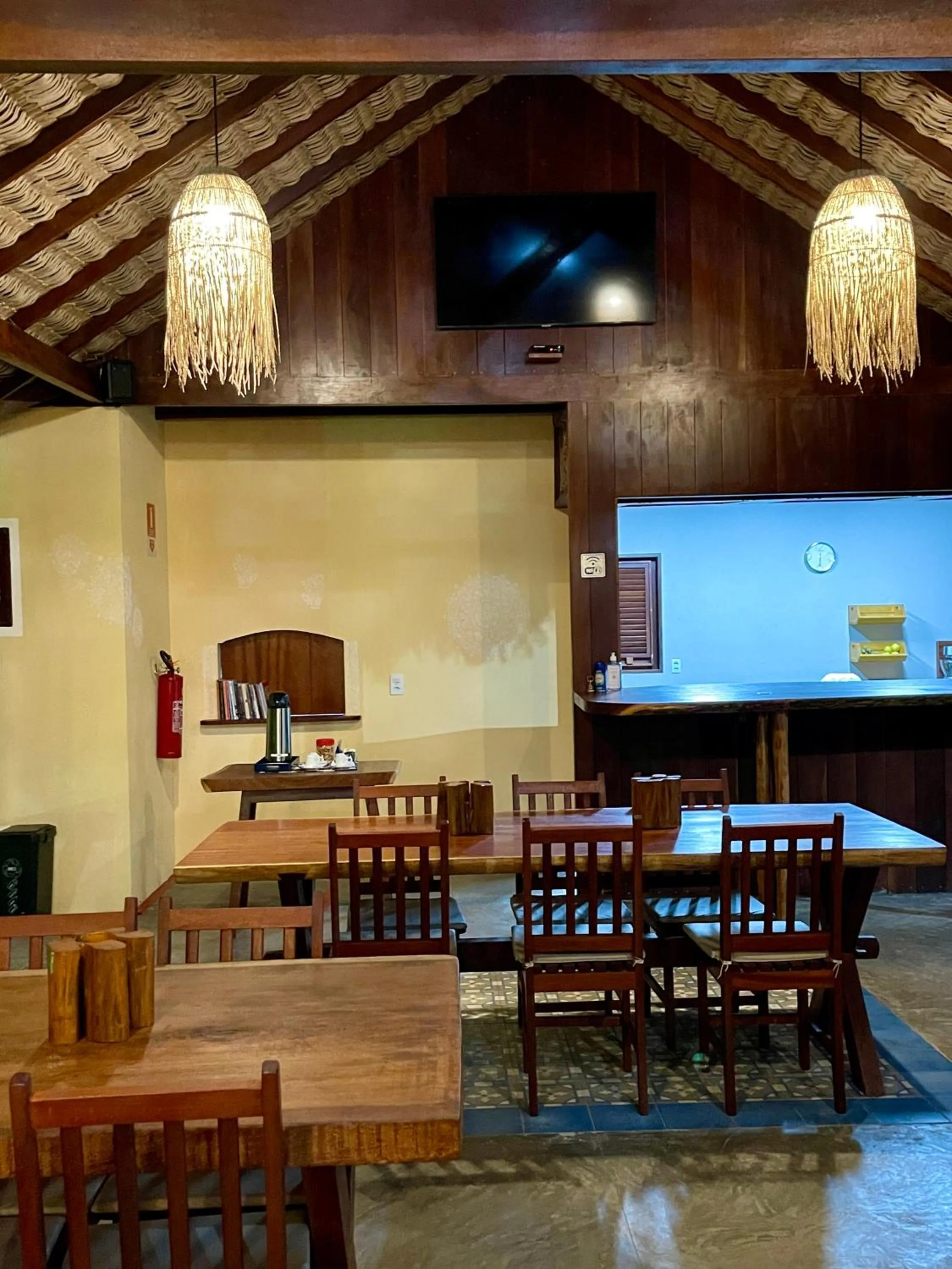 Communal lounge/ TV room in Pousada Lanea Experience