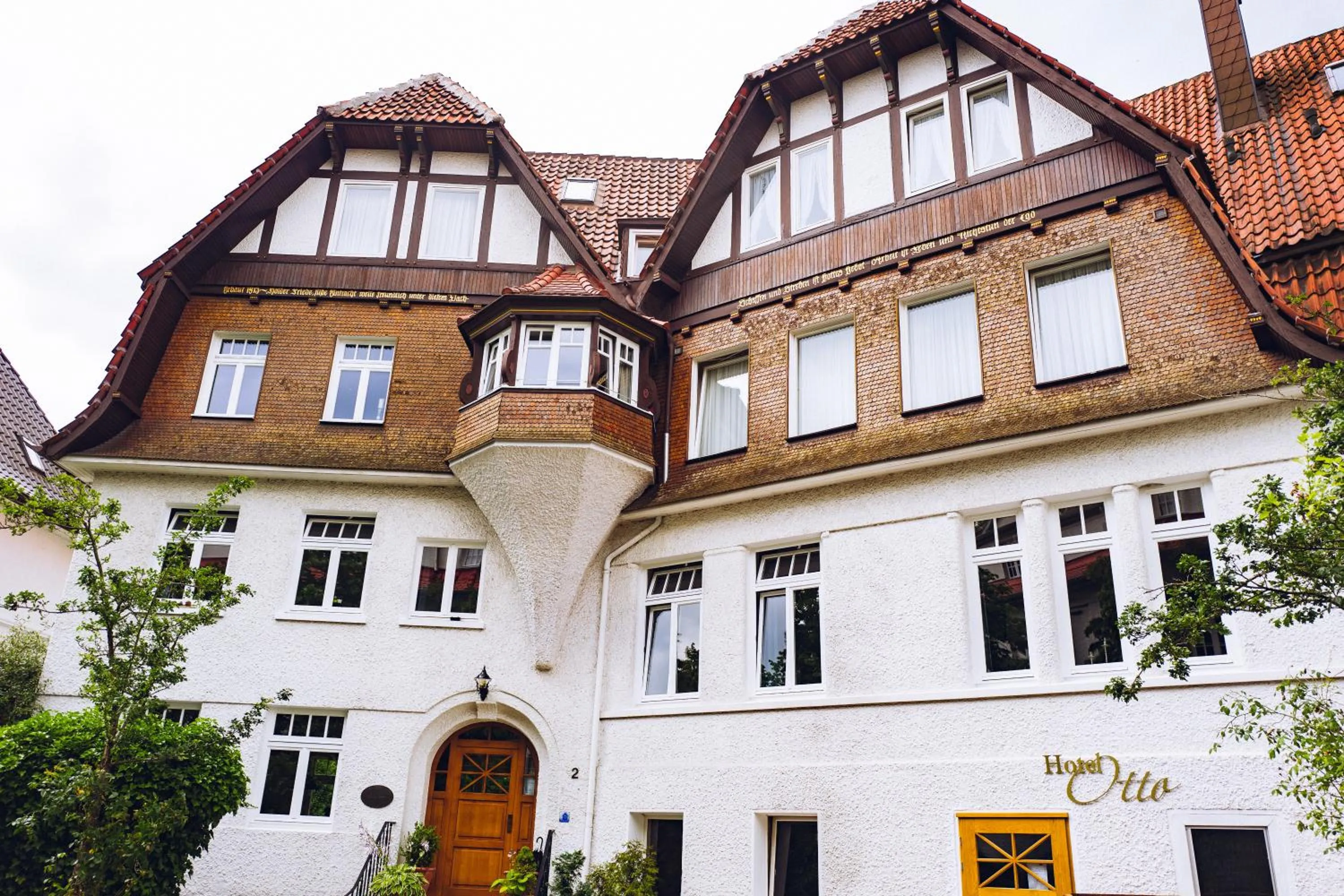 Property building in Villa Otto