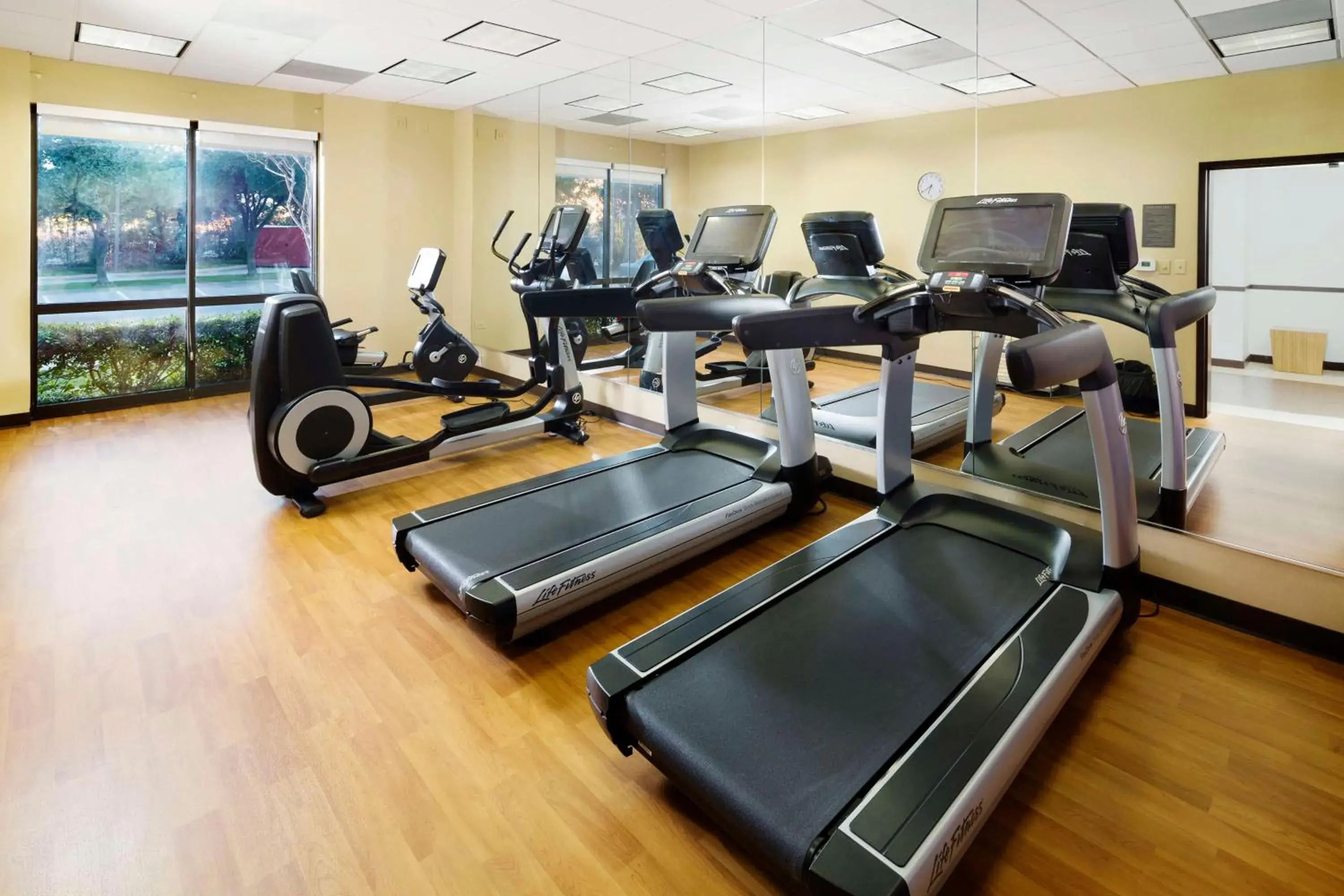 Fitness centre/facilities in Hyatt Place Dallas/Plano Fitness centre/facilities in Hyatt Place Dallas/Plano