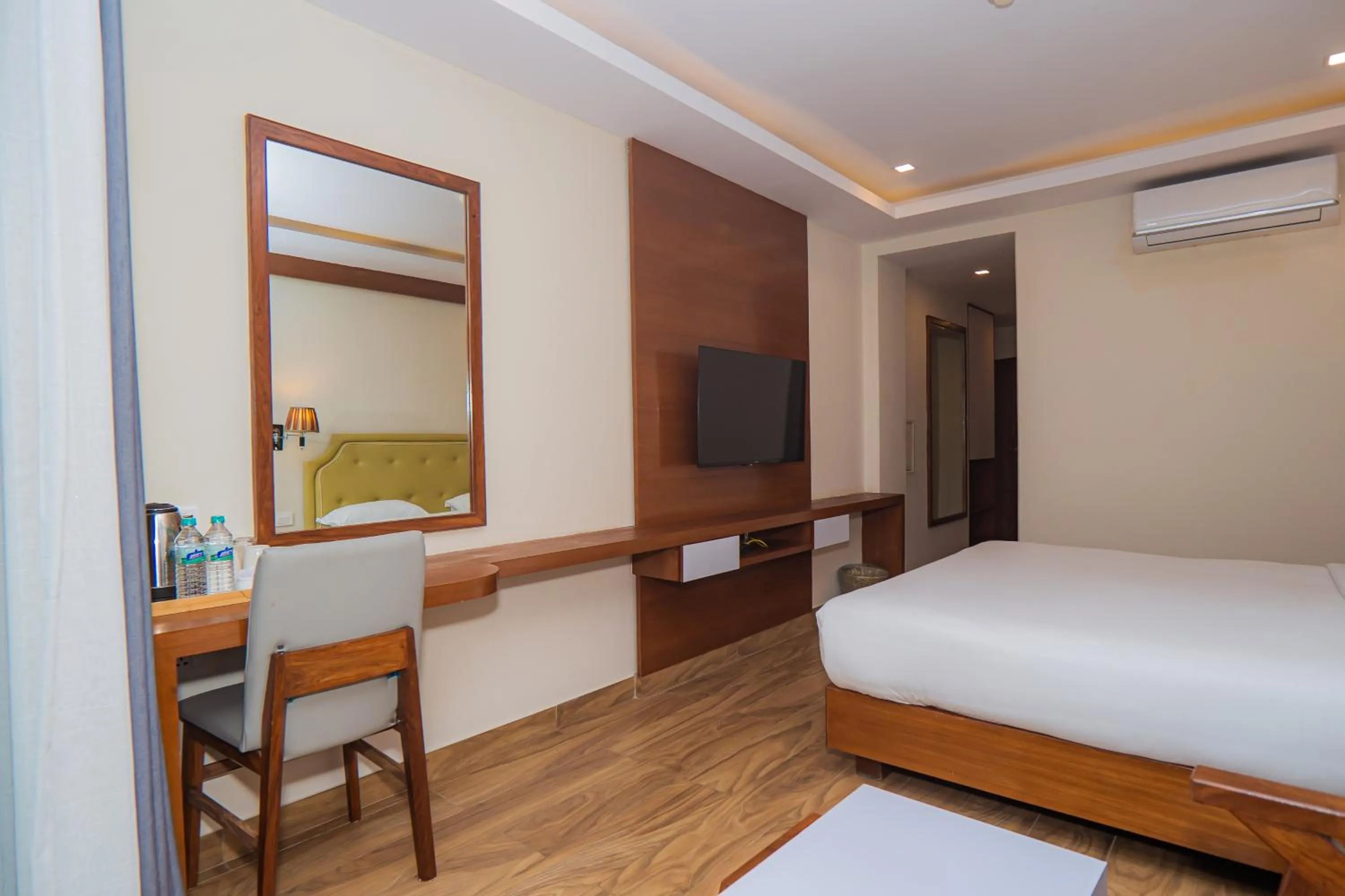 Bed in Hotel Fewa Trip