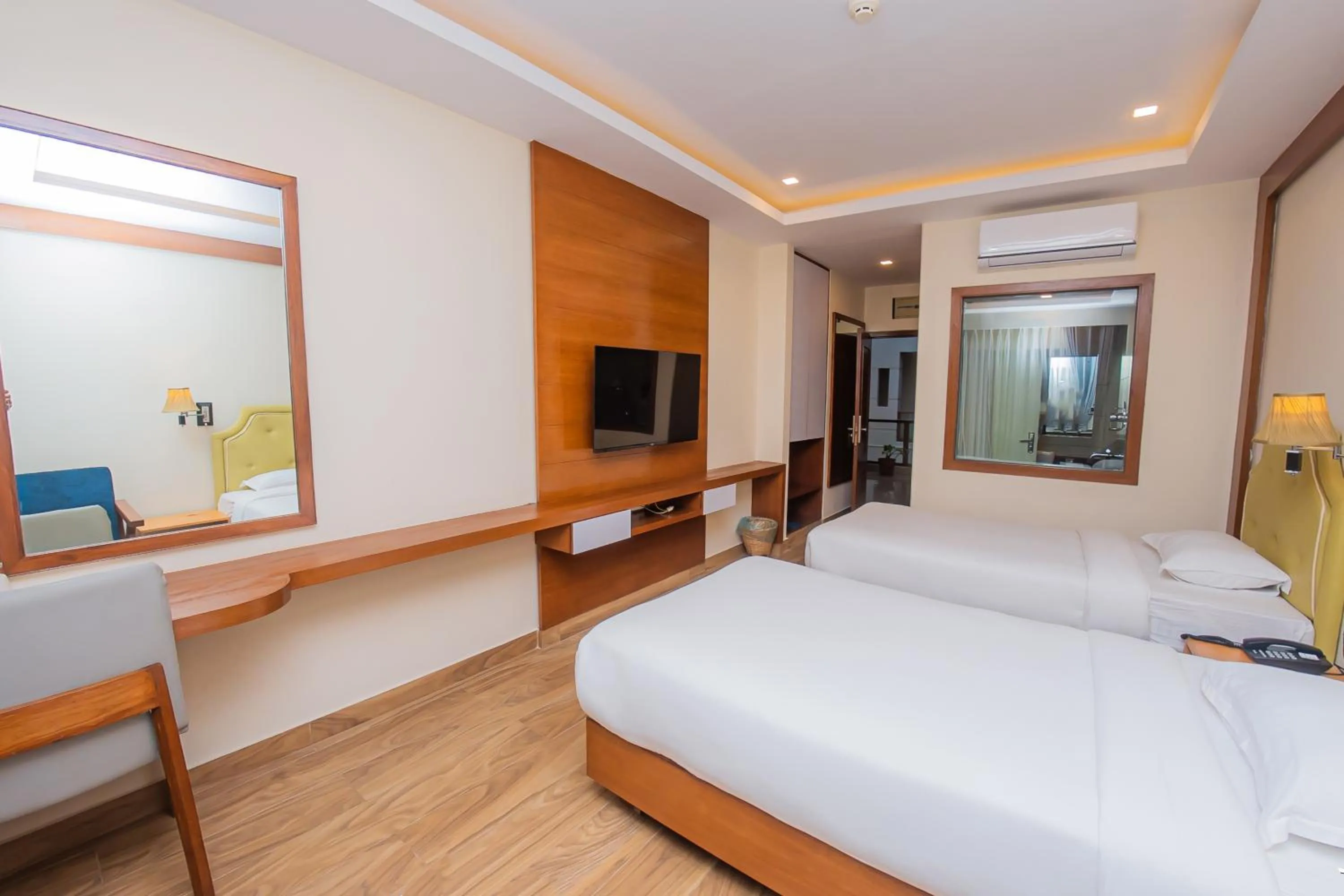 Bed in Hotel Fewa Trip