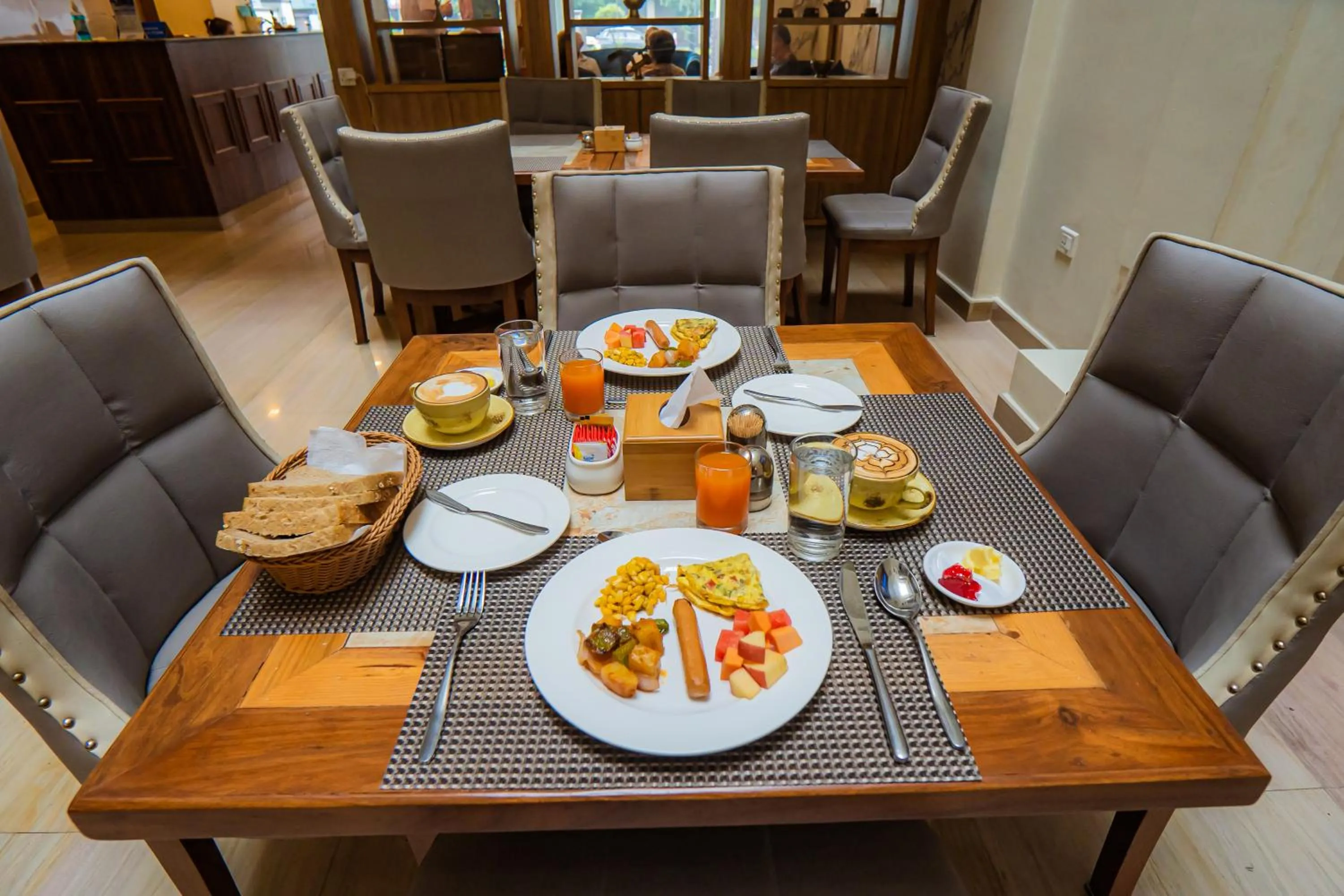 Restaurant/places to eat in Hotel Fewa Trip