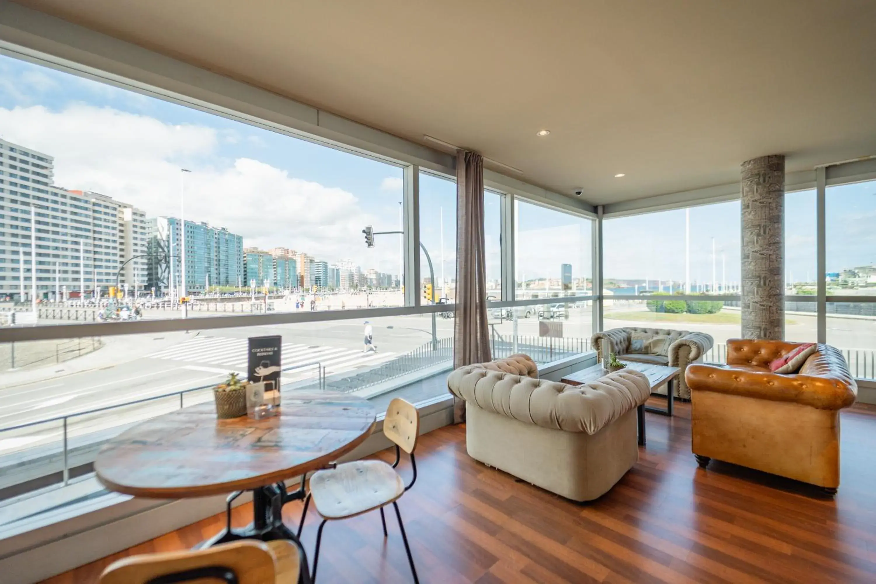 Restaurant/places to eat in Abba Playa Gijón Restaurant/places to eat in Abba Playa Gijón