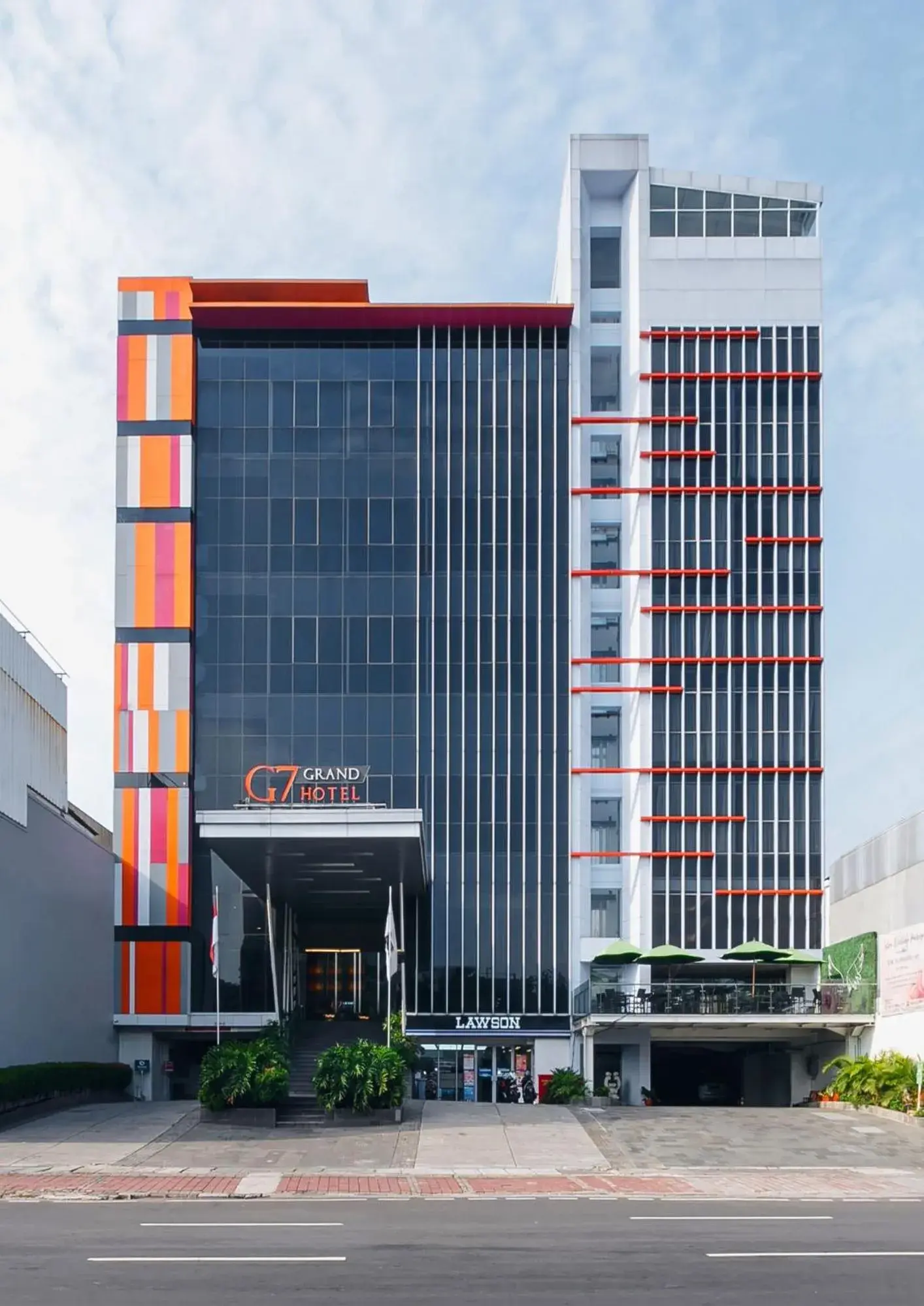 Property building in Grand G7 Hotel Pasar baru Property building in Grand G7 Hotel Pasar baru