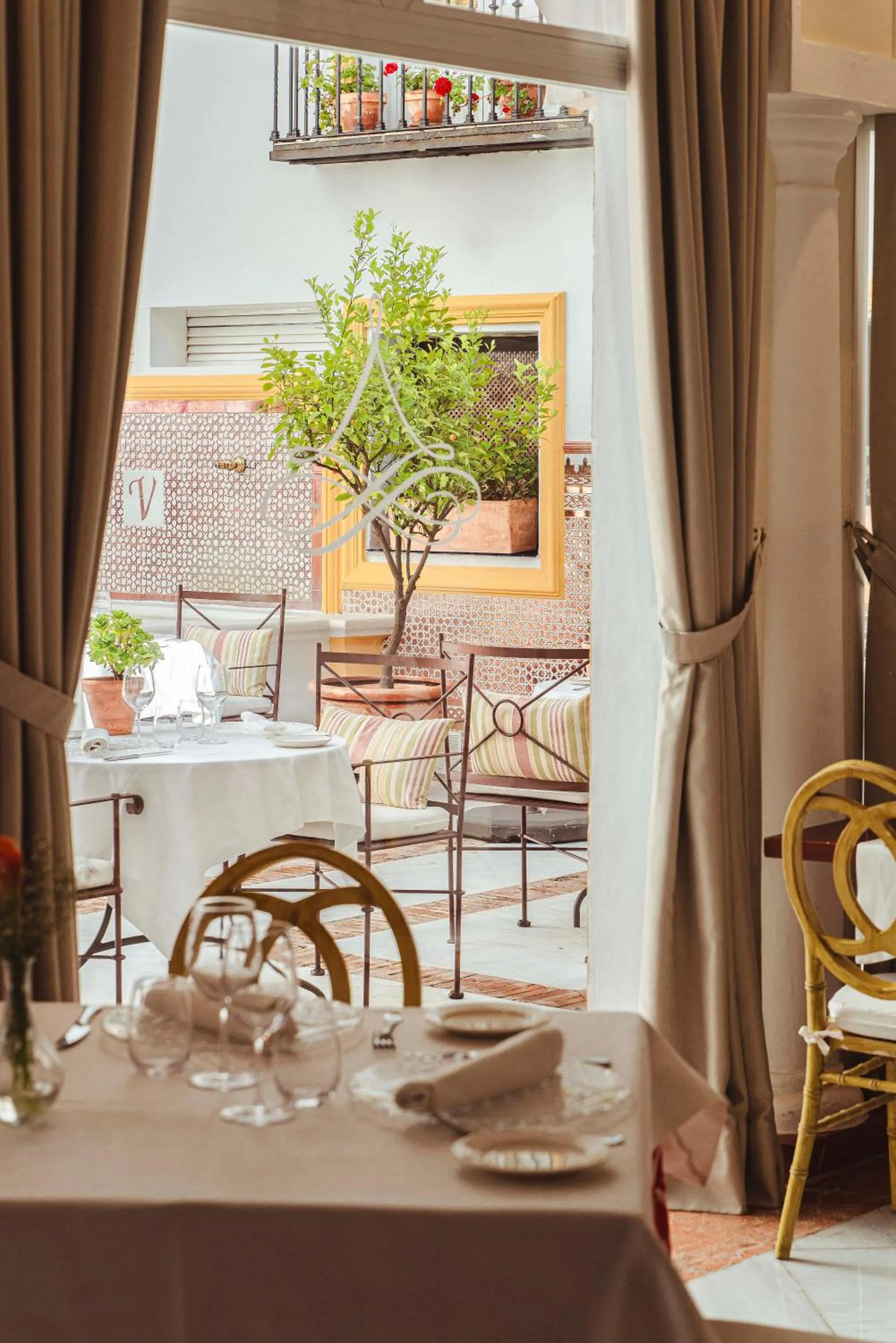 Restaurant/places to eat in Vincci La Rabida