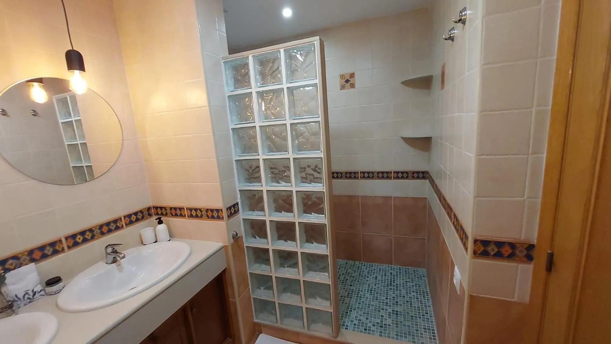 Shower in Residencial Alcoy