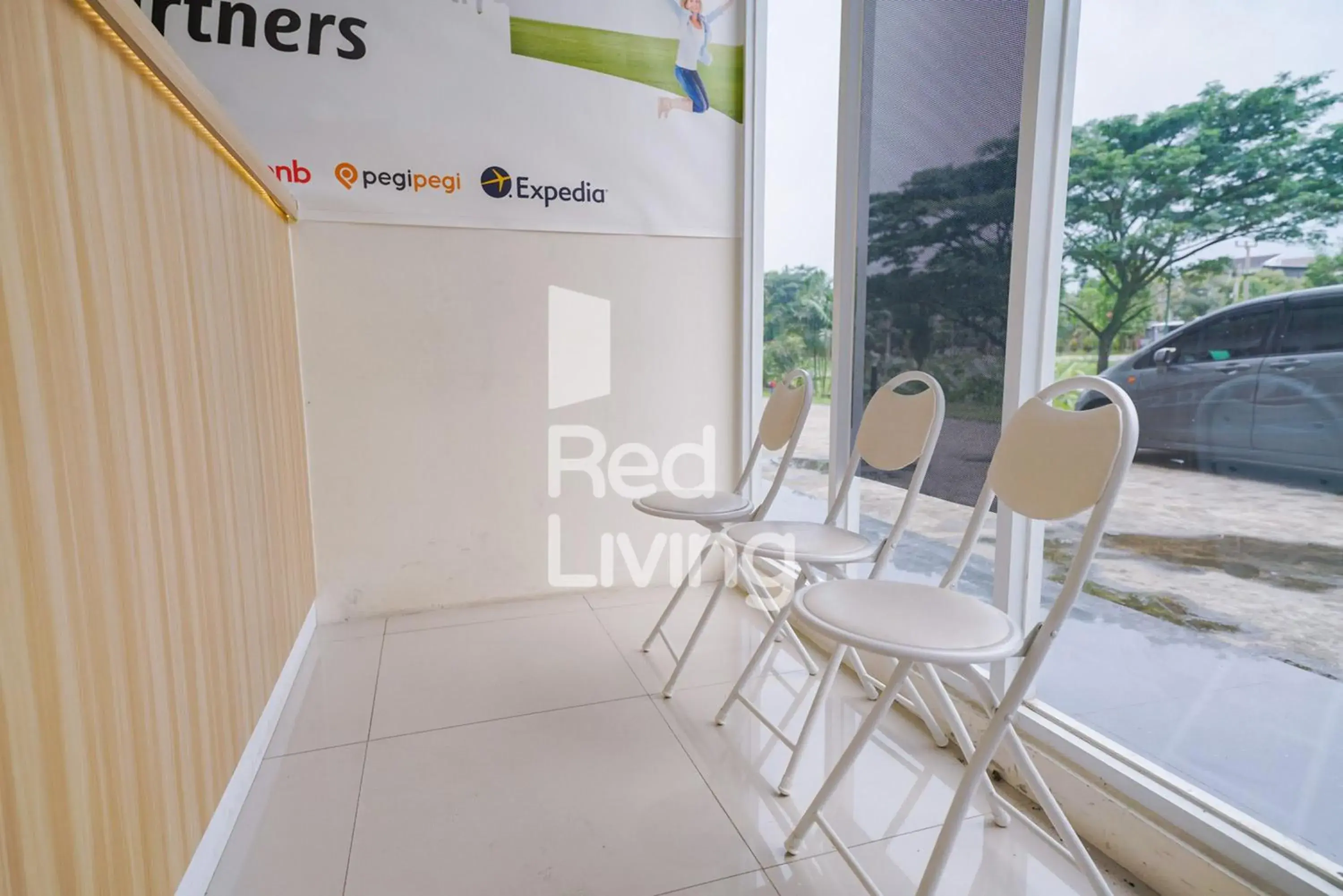 Lobby or reception in RedLiving Apartemen Bogorienze Resort - Skyland Tower A Lobby or reception in RedLiving Apartemen Bogorienze Resort - Skyland Tower A