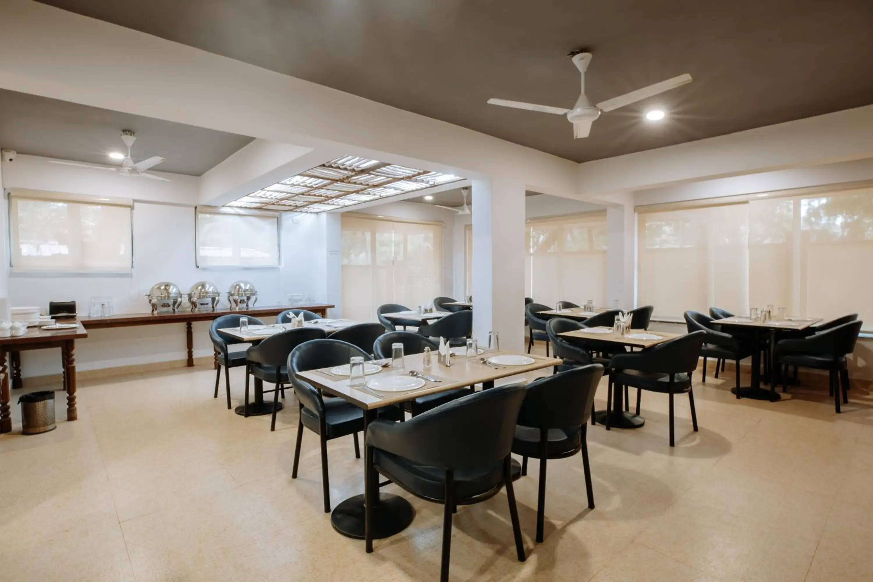 Restaurant/places to eat in Kay's Calangute Resort Service Apartments - Near Calangute Beach Restaurant/places to eat in Kay's Calangute Resort Service Apartments - Near Calangute Beach
