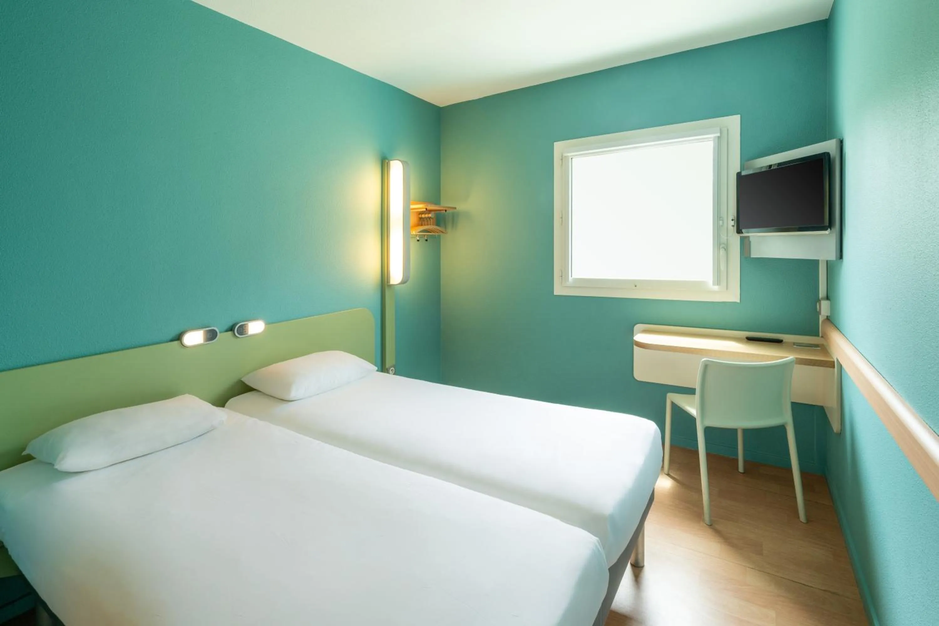 Bed in Ibis budget Les Sables d'Olonne