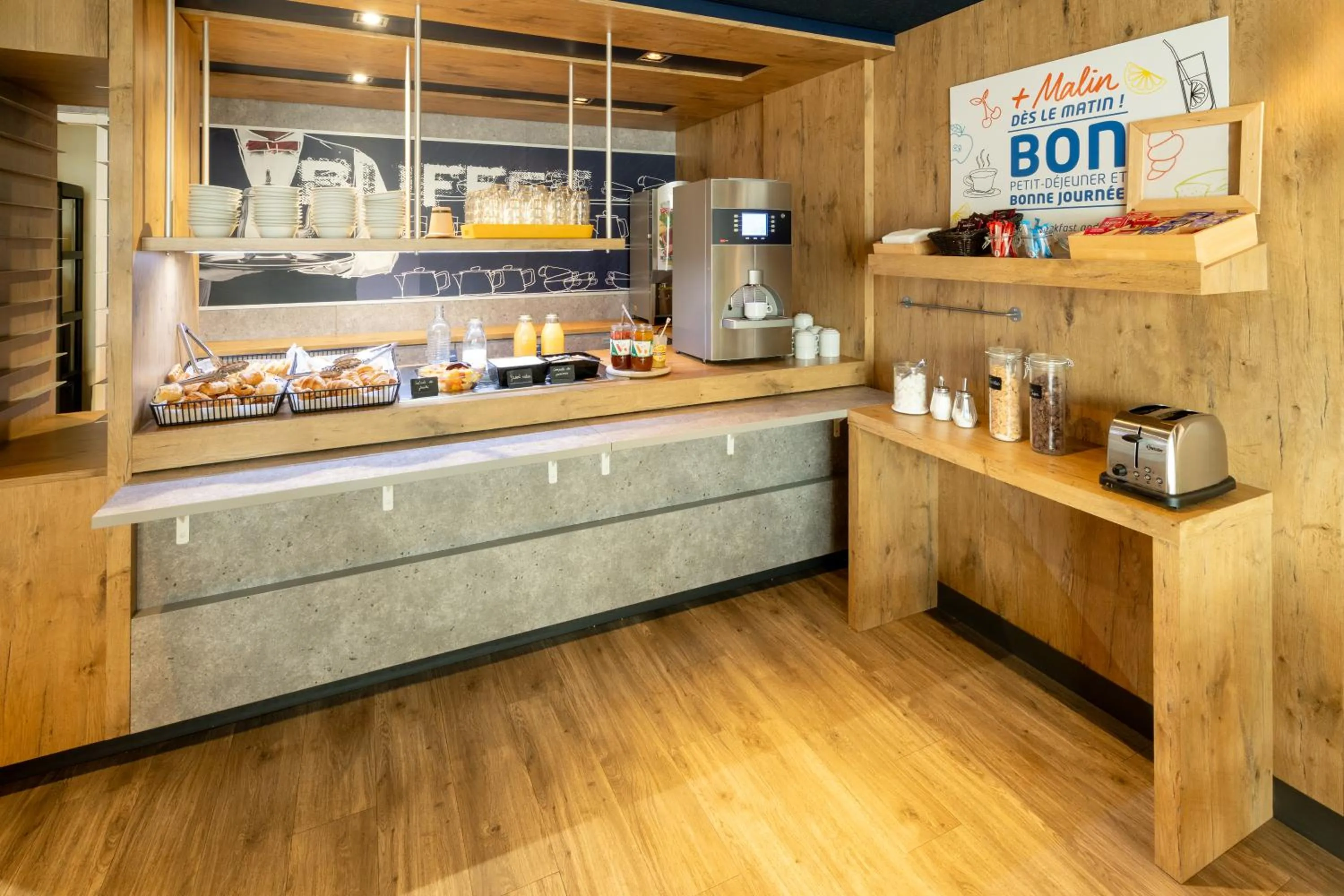 Breakfast in Ibis budget Les Sables d'Olonne