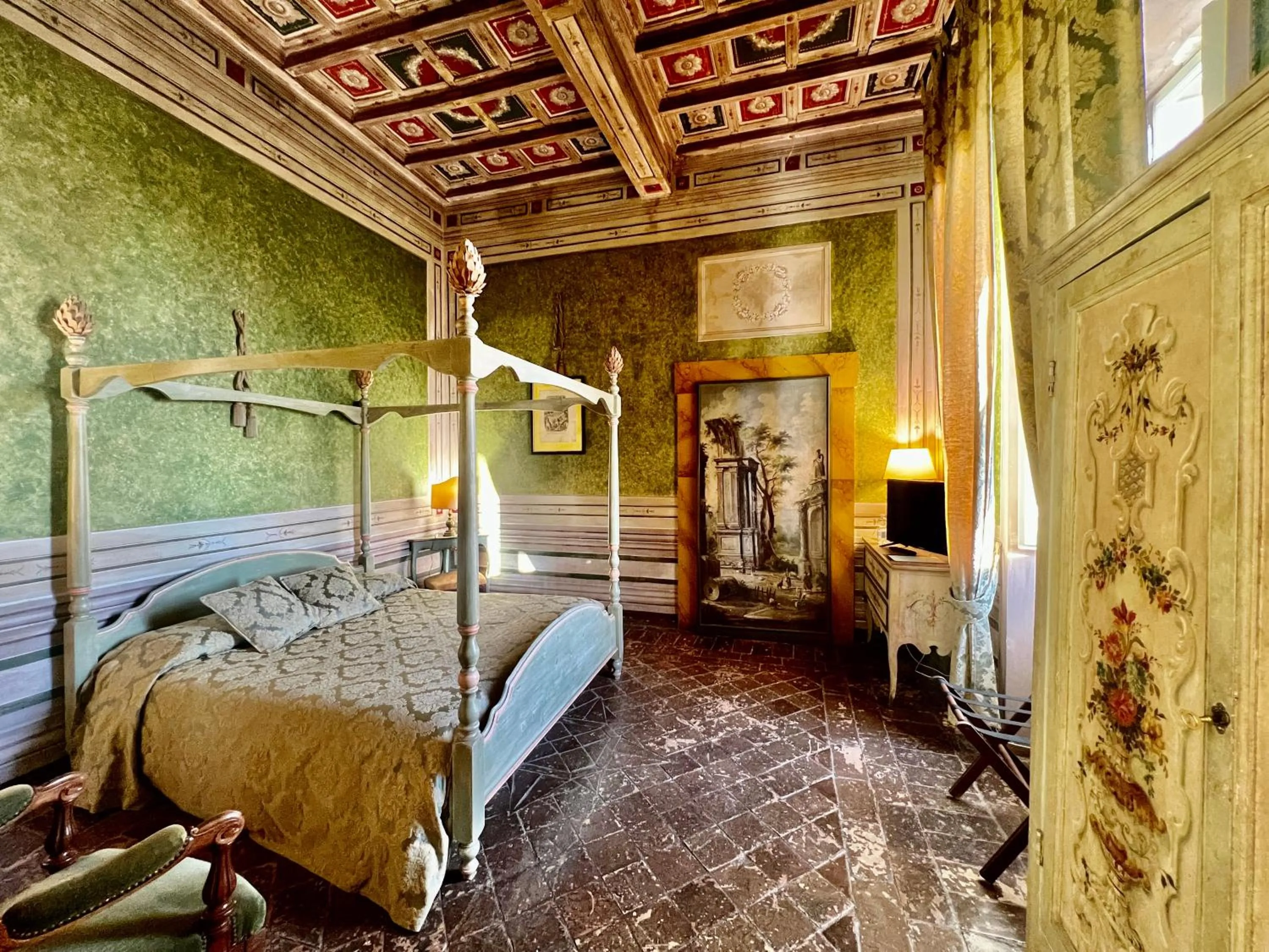 Photo of the whole room, Bed in VesConte Residenza D'epoca dal 1533