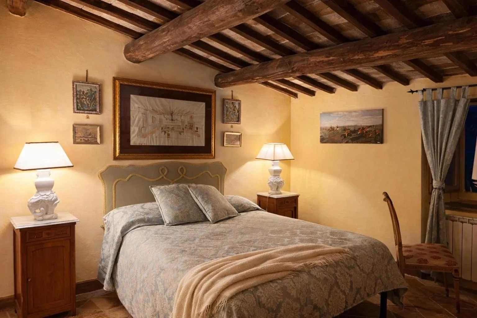 Bed in VesConte Residenza D'epoca dal 1533