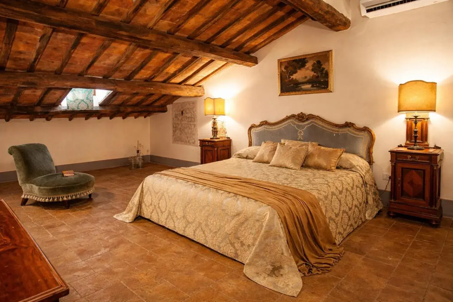 Double Room with Terrace in VesConte Residenza D'epoca dal 1533 Double Room with Terrace in VesConte Residenza D'epoca dal 1533