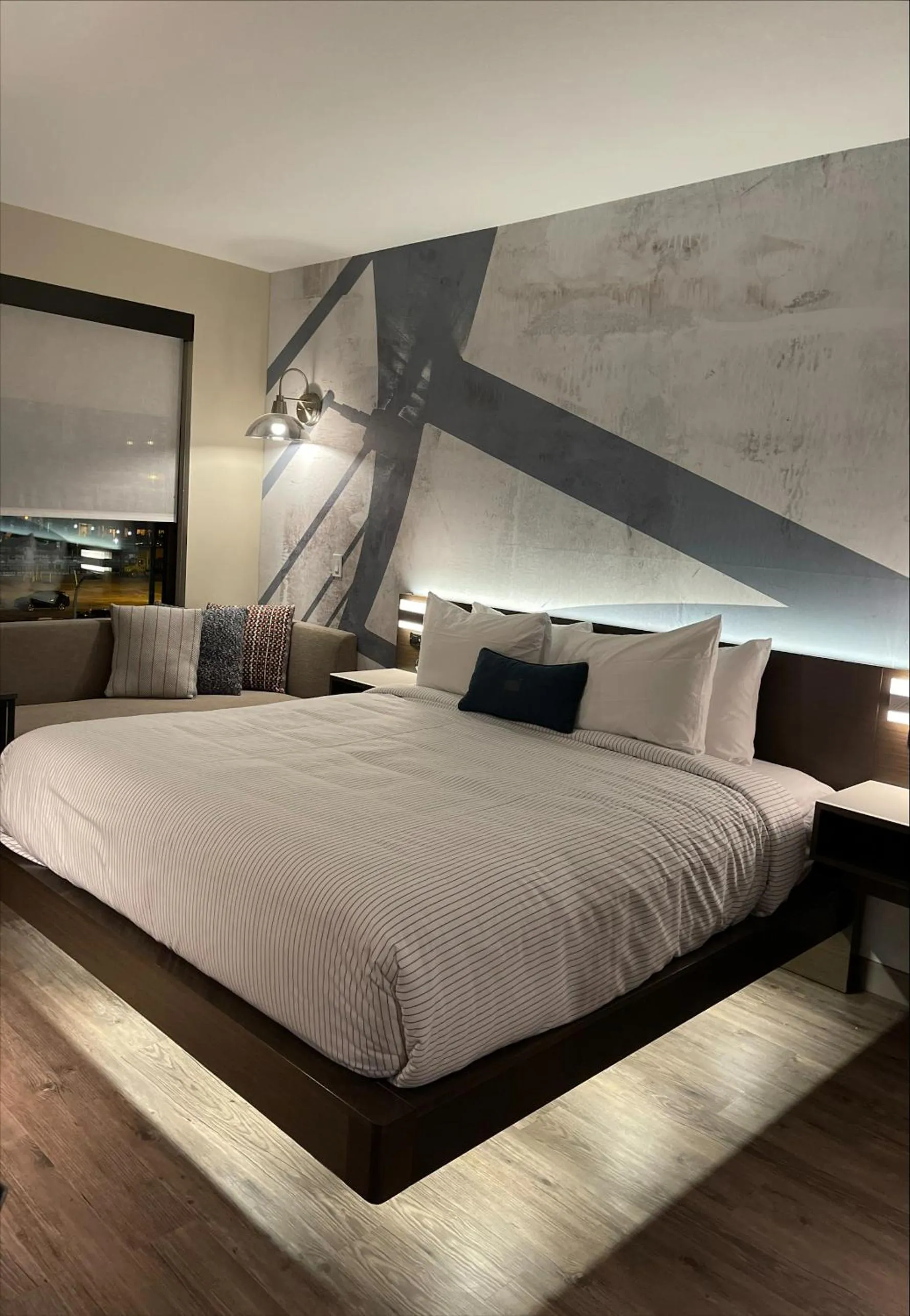 Bed in Cambria Hotel Minneapolis Downtown