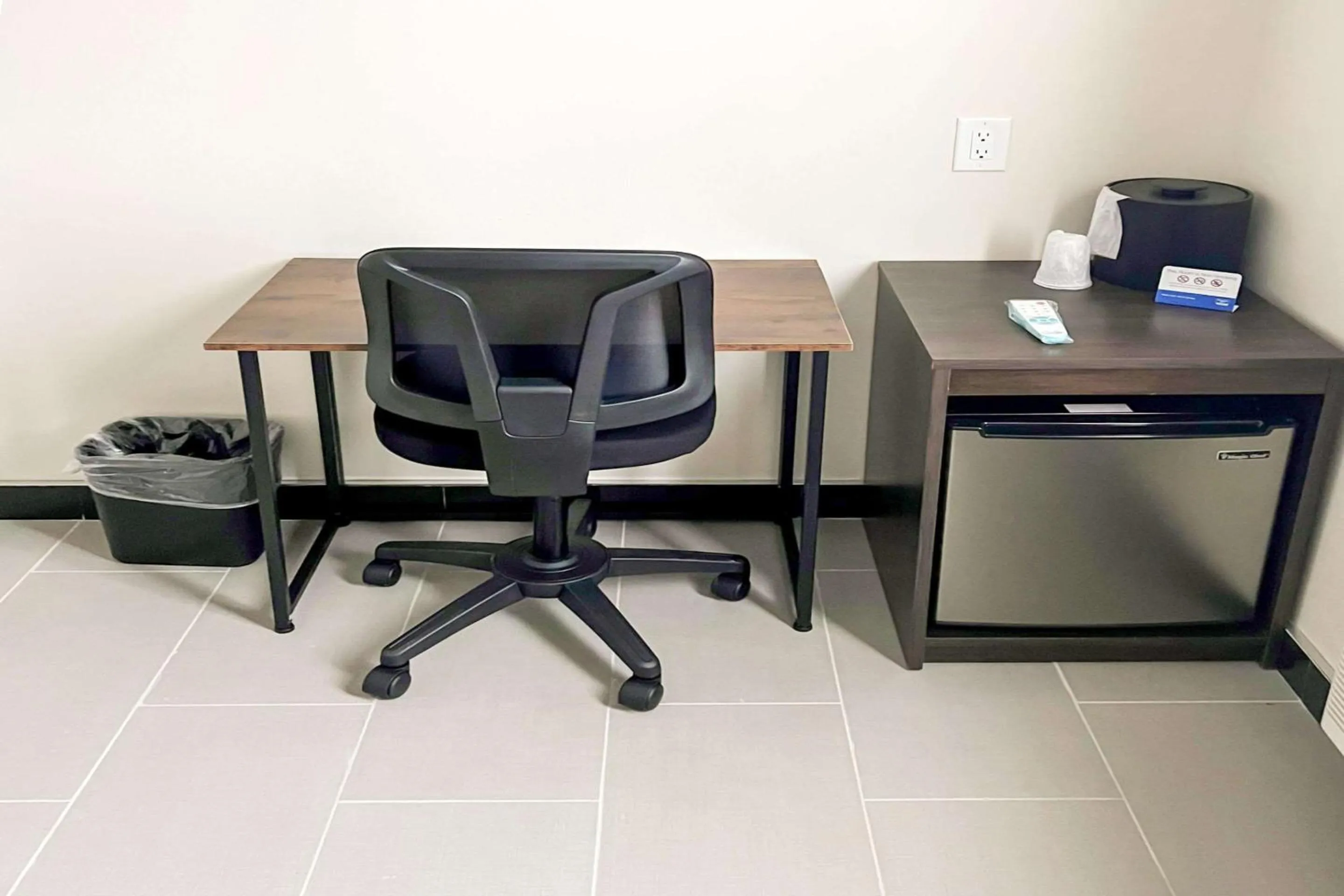 Bedroom in Rodeway Inn Brooklyn