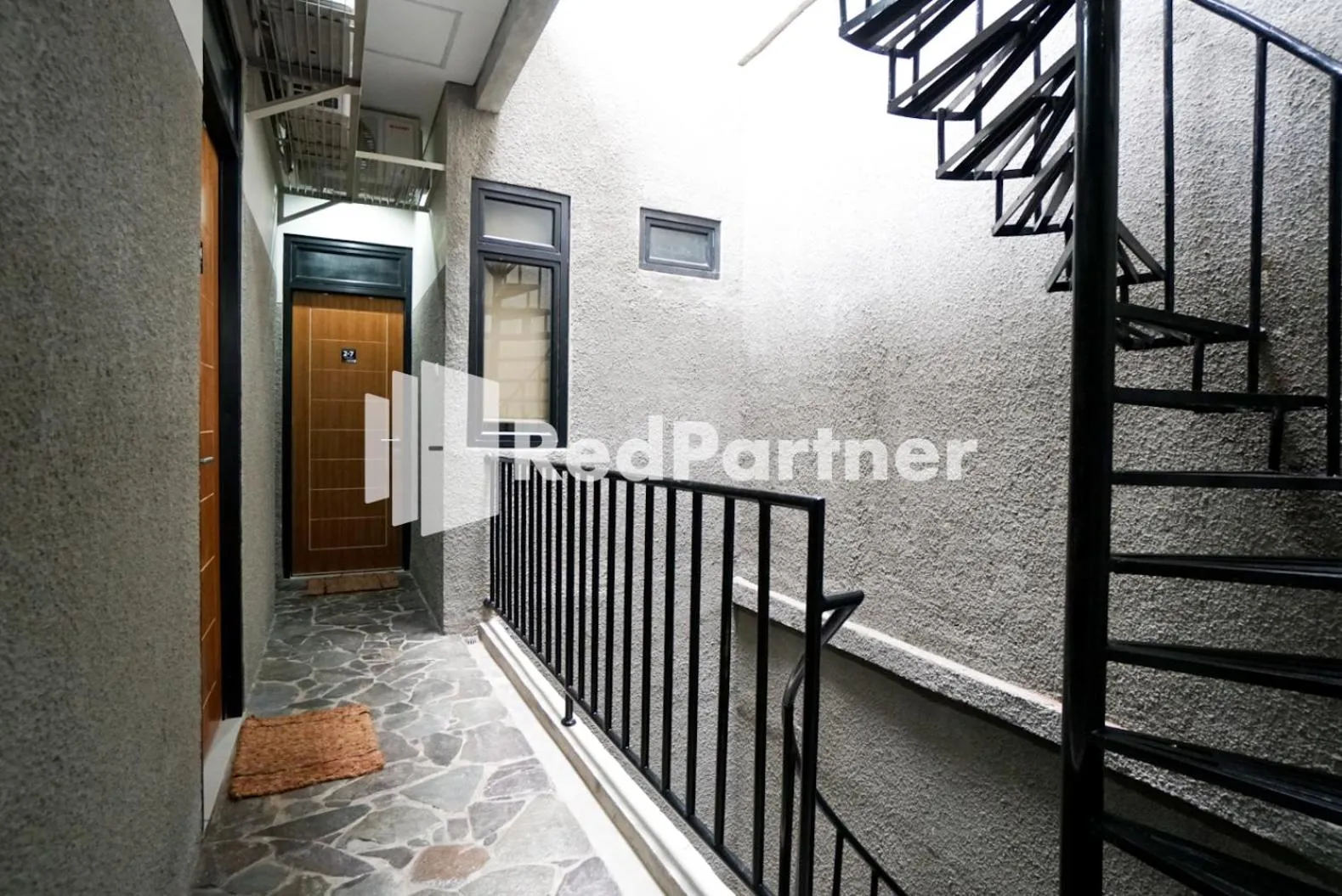 Floor plan in Tomang Gelong Guest House Syariah Mitra RedDoorz