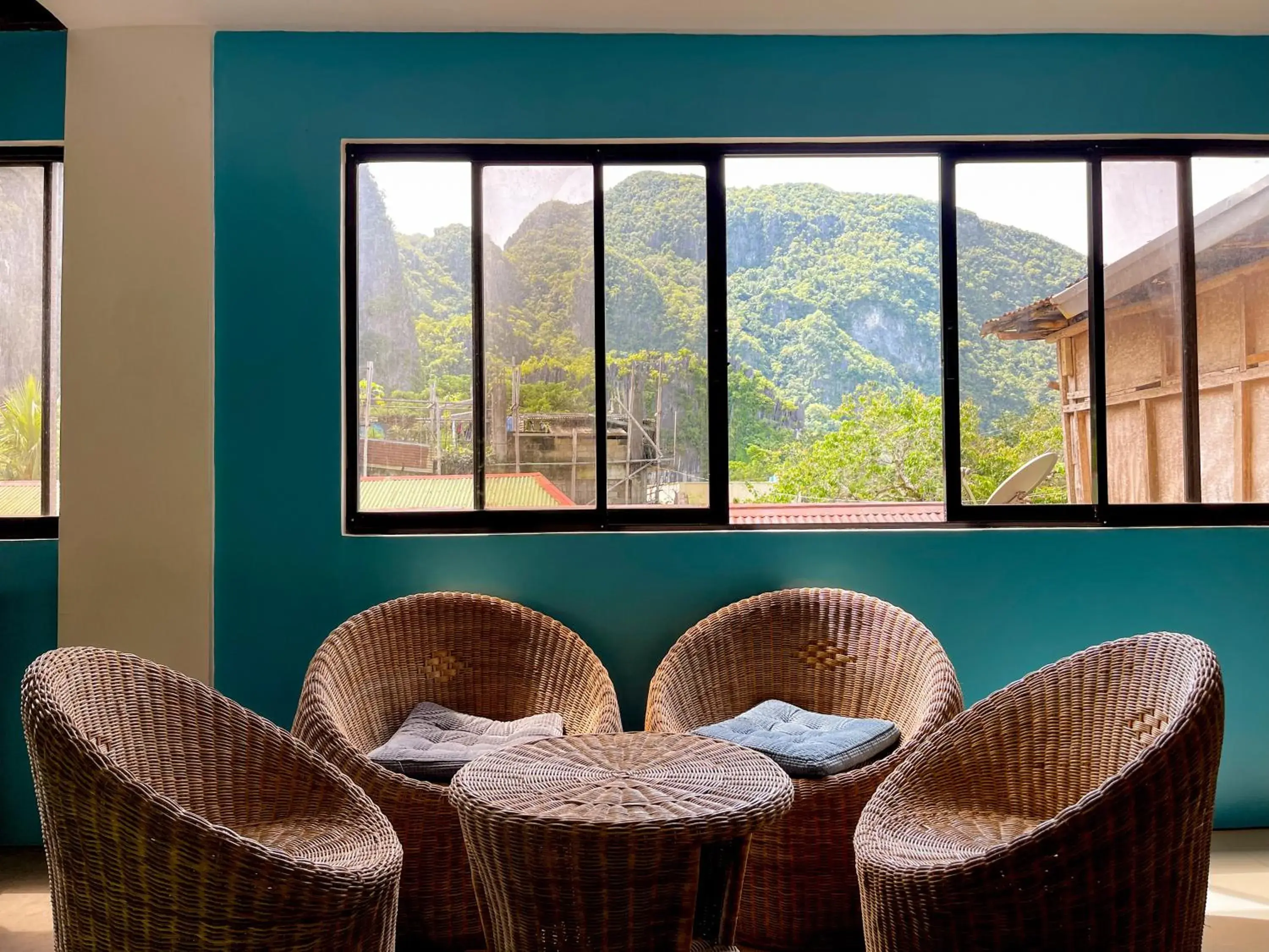 Mountain view in Amos Pili Tree Inn powered by Cocotel Mountain view in Amos Pili Tree Inn powered by Cocotel