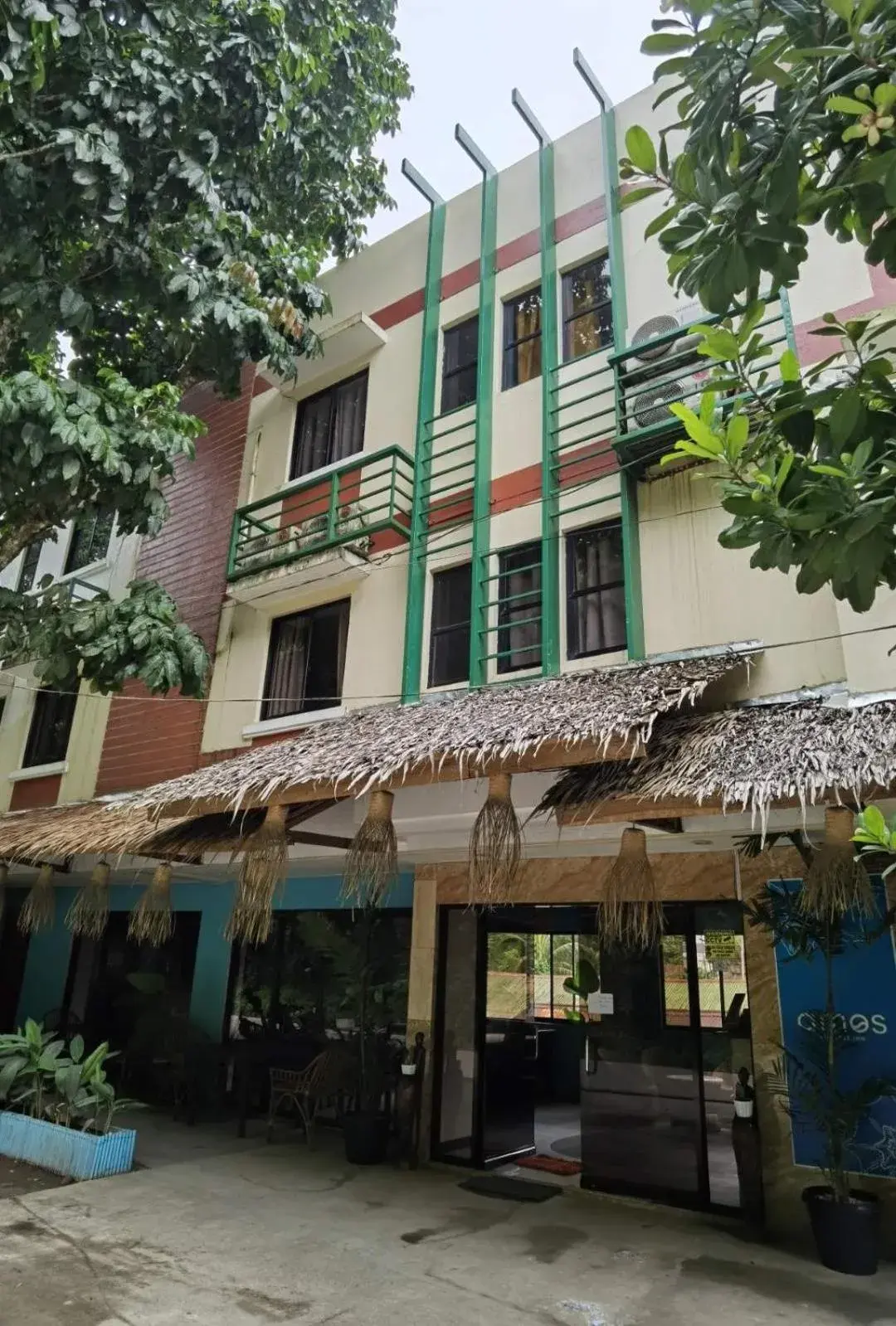 Property building in Amos Pili Tree Inn powered by Cocotel Property building in Amos Pili Tree Inn powered by Cocotel