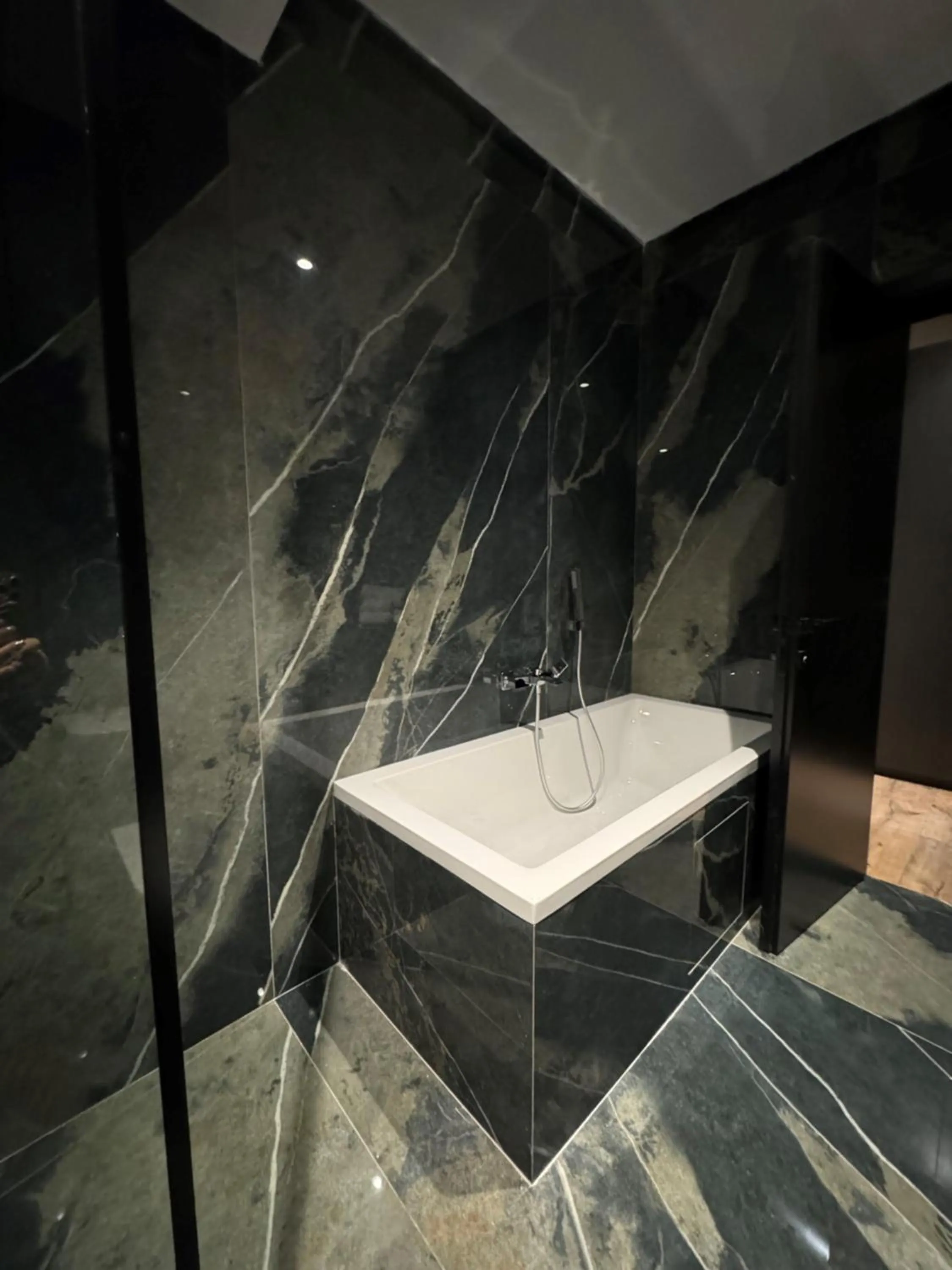 Bathroom in Arka Art Hotel