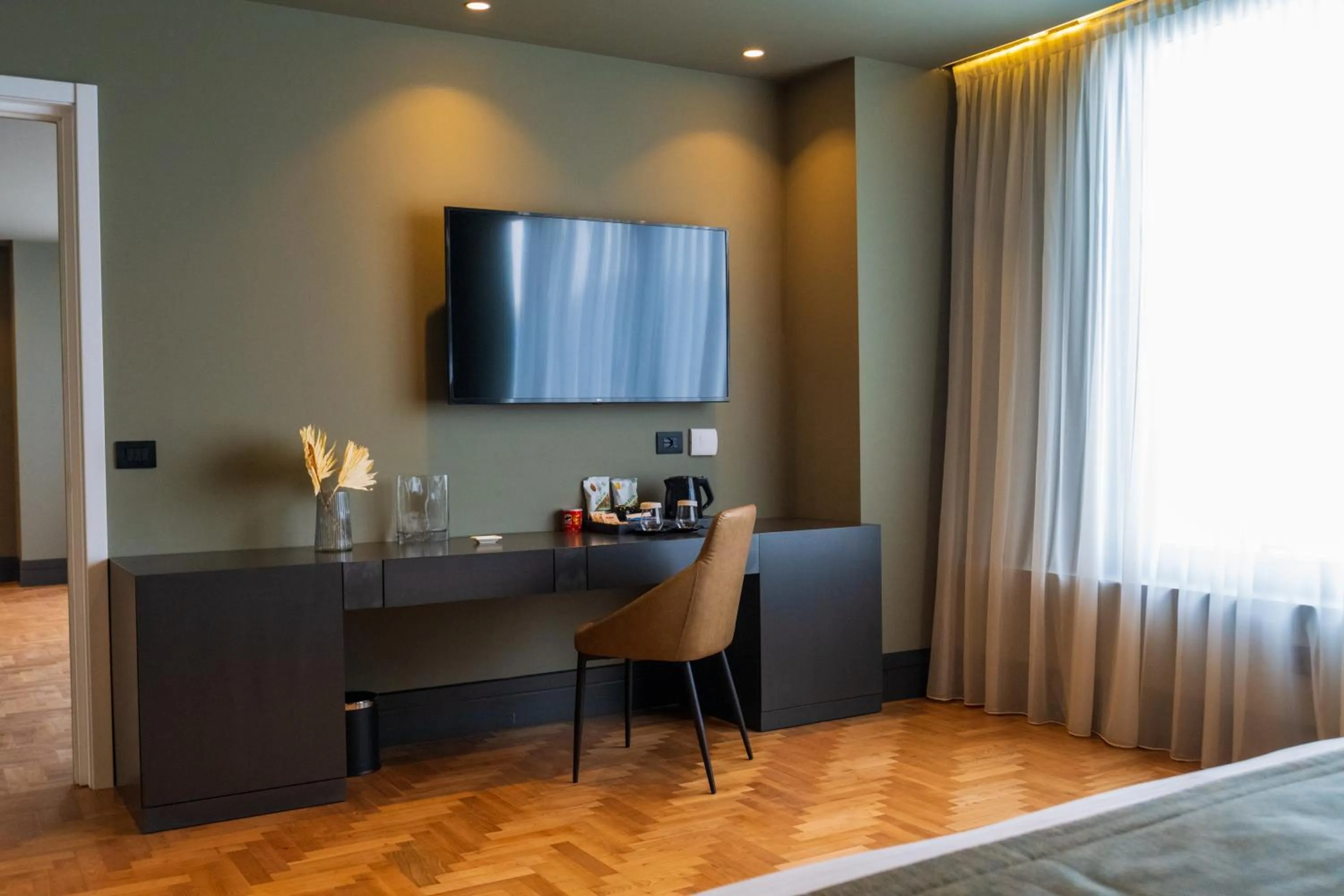 Bedroom in Arka Art Hotel