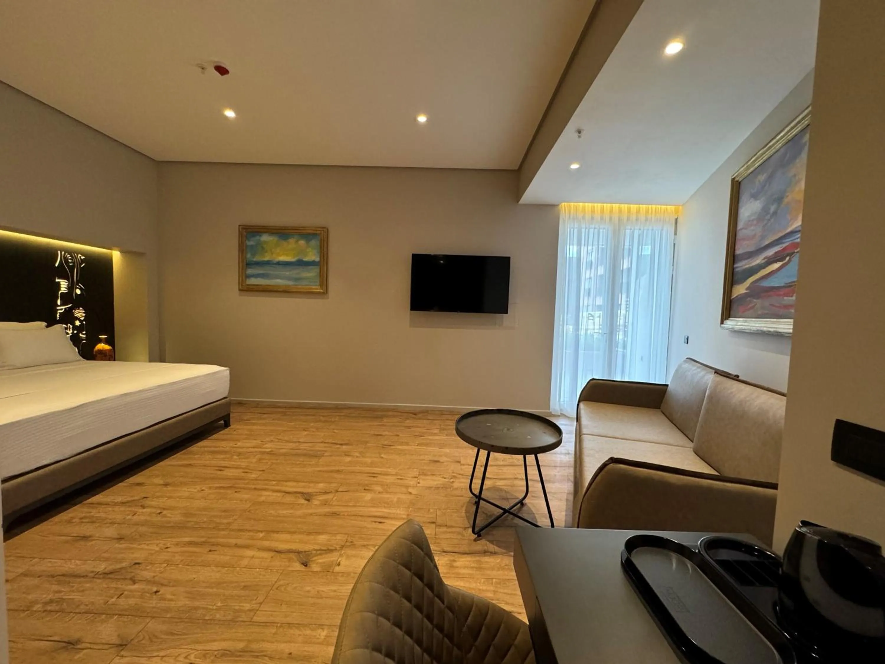 Bed in Arka Art Hotel