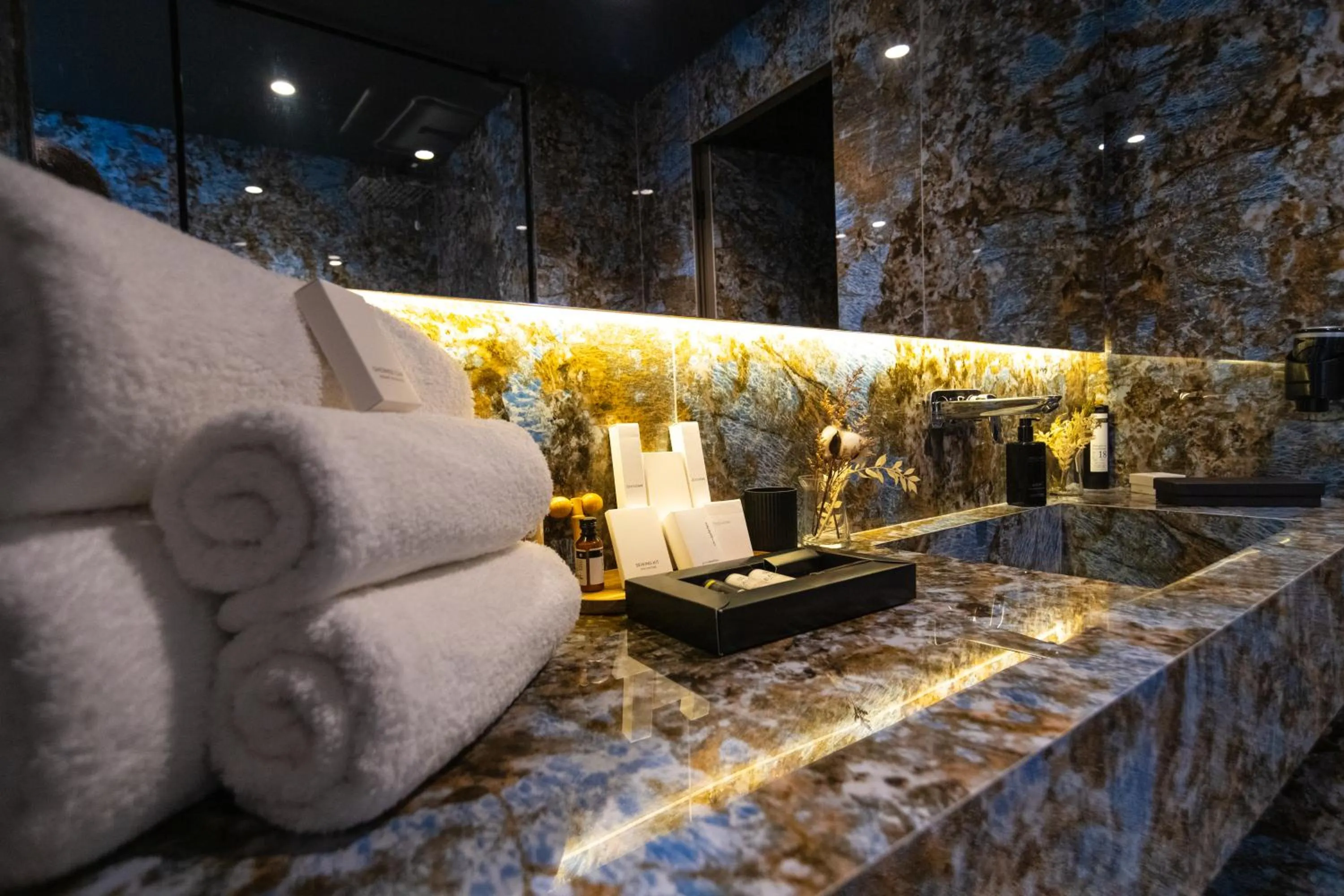 Bathroom in Arka Art Hotel