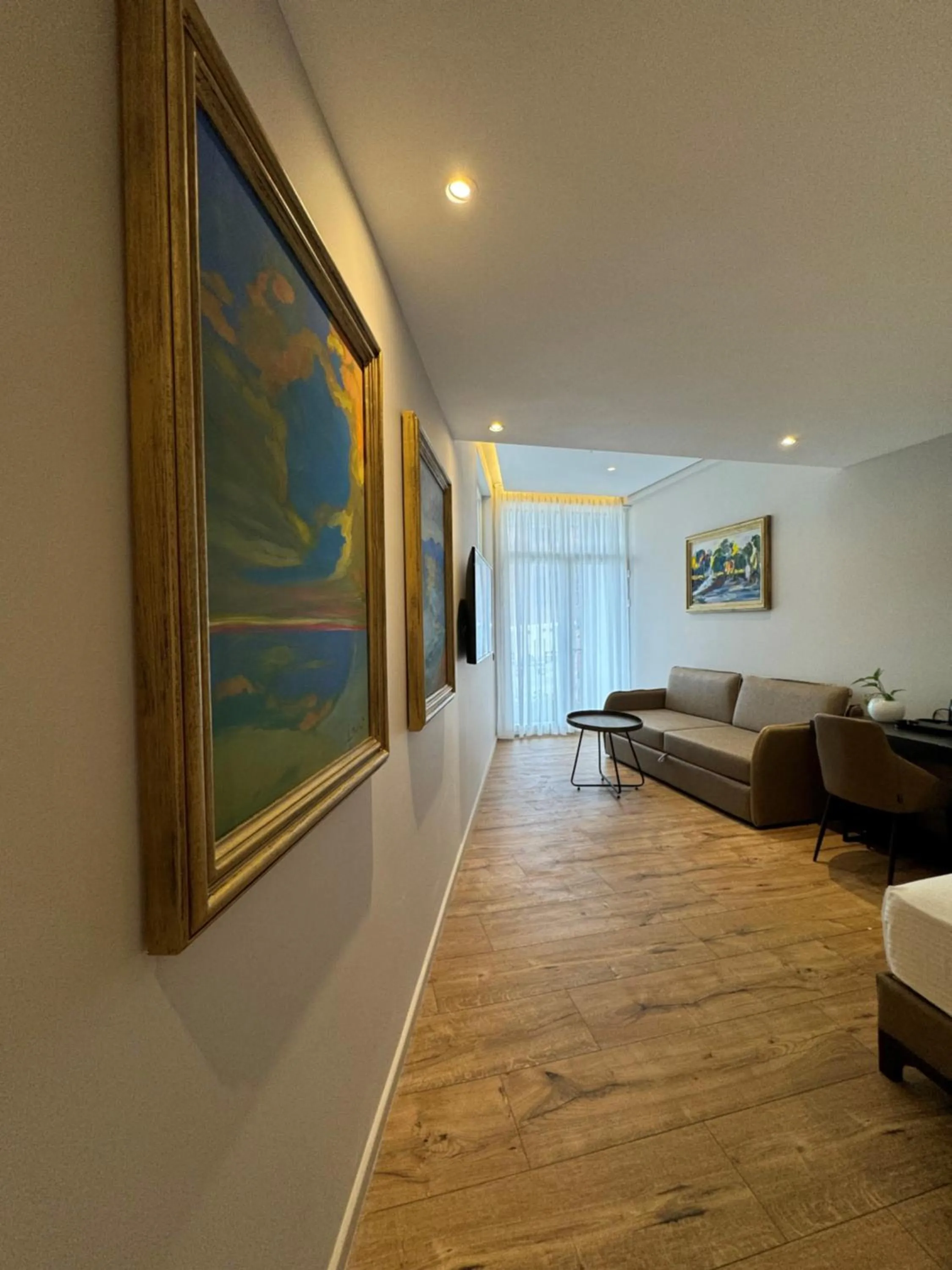 TV and multimedia in Arka Art Hotel